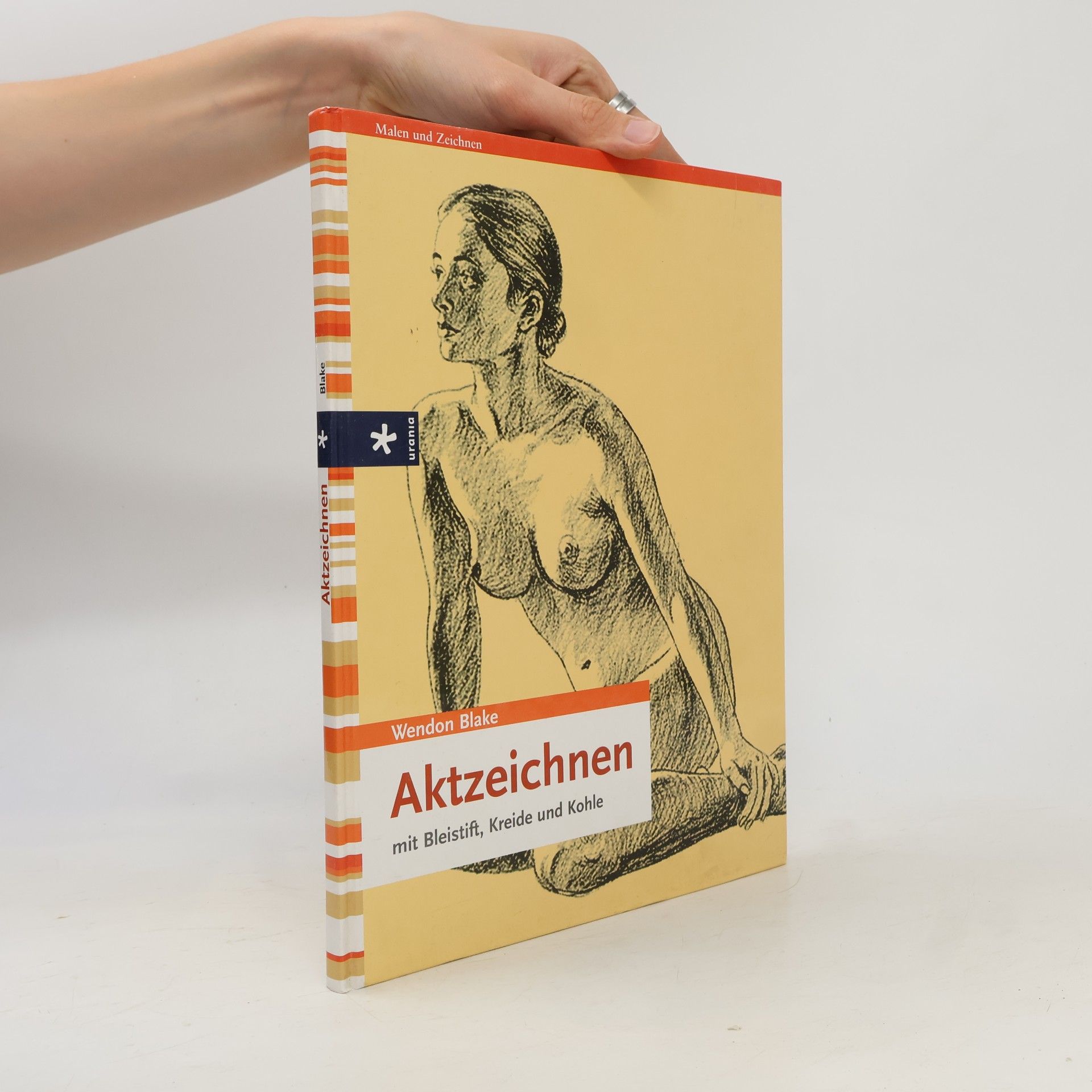 Aktzeichnen mit Bleistift, Kreide und Kohle