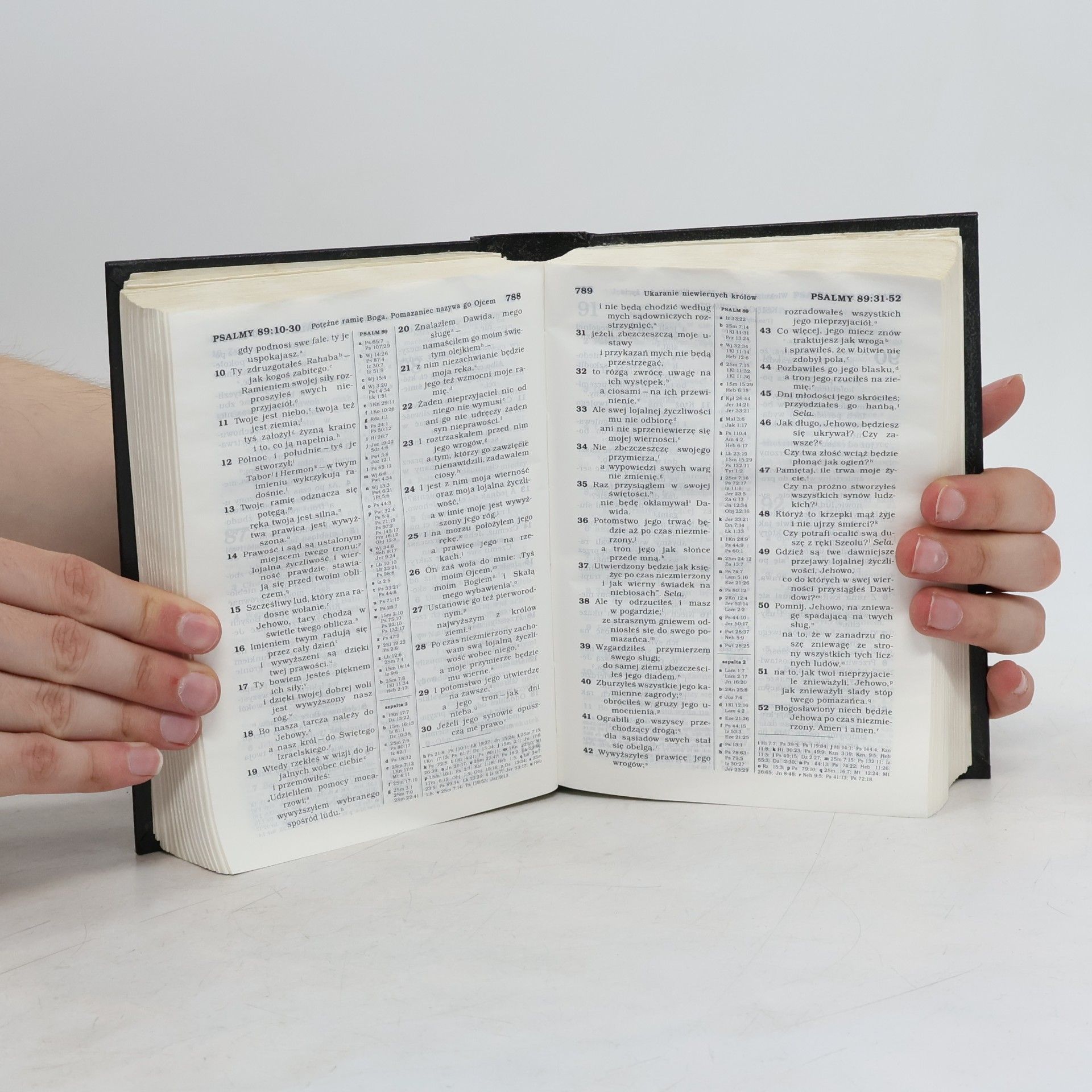 Autores varios Pismo Święte w Przekładzie Nowego Świata