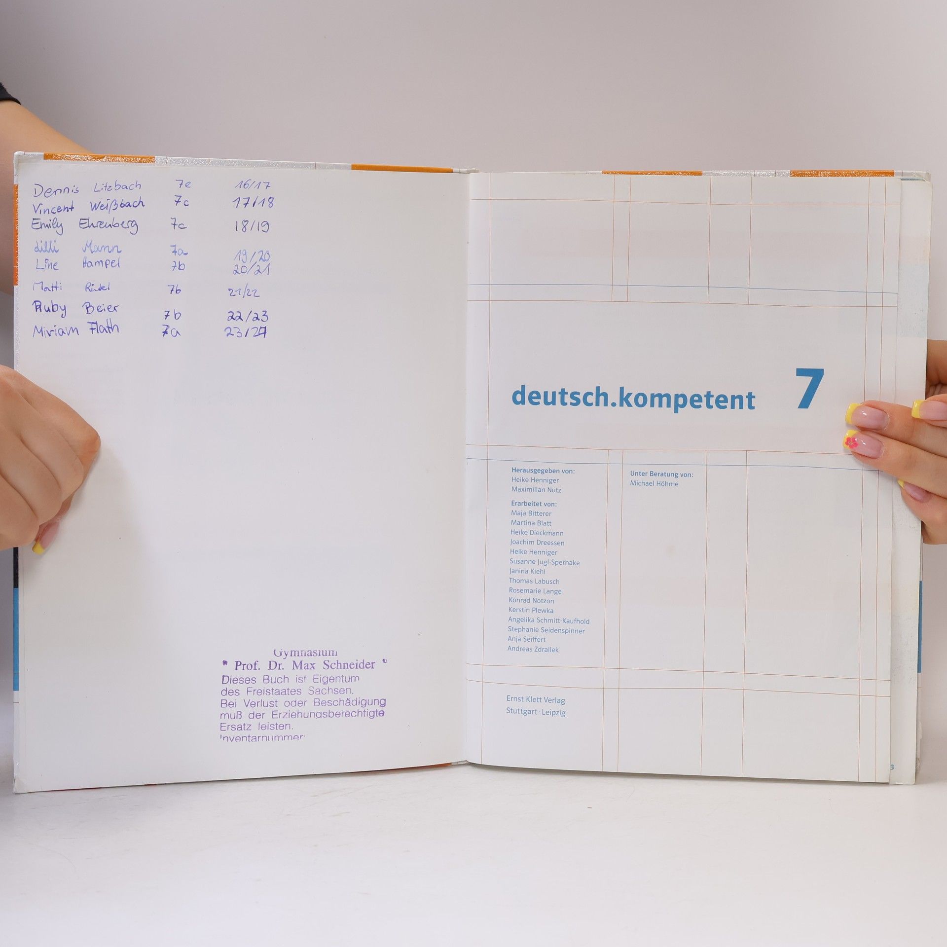 Autores varios 7. Klasse, Schülerbuch