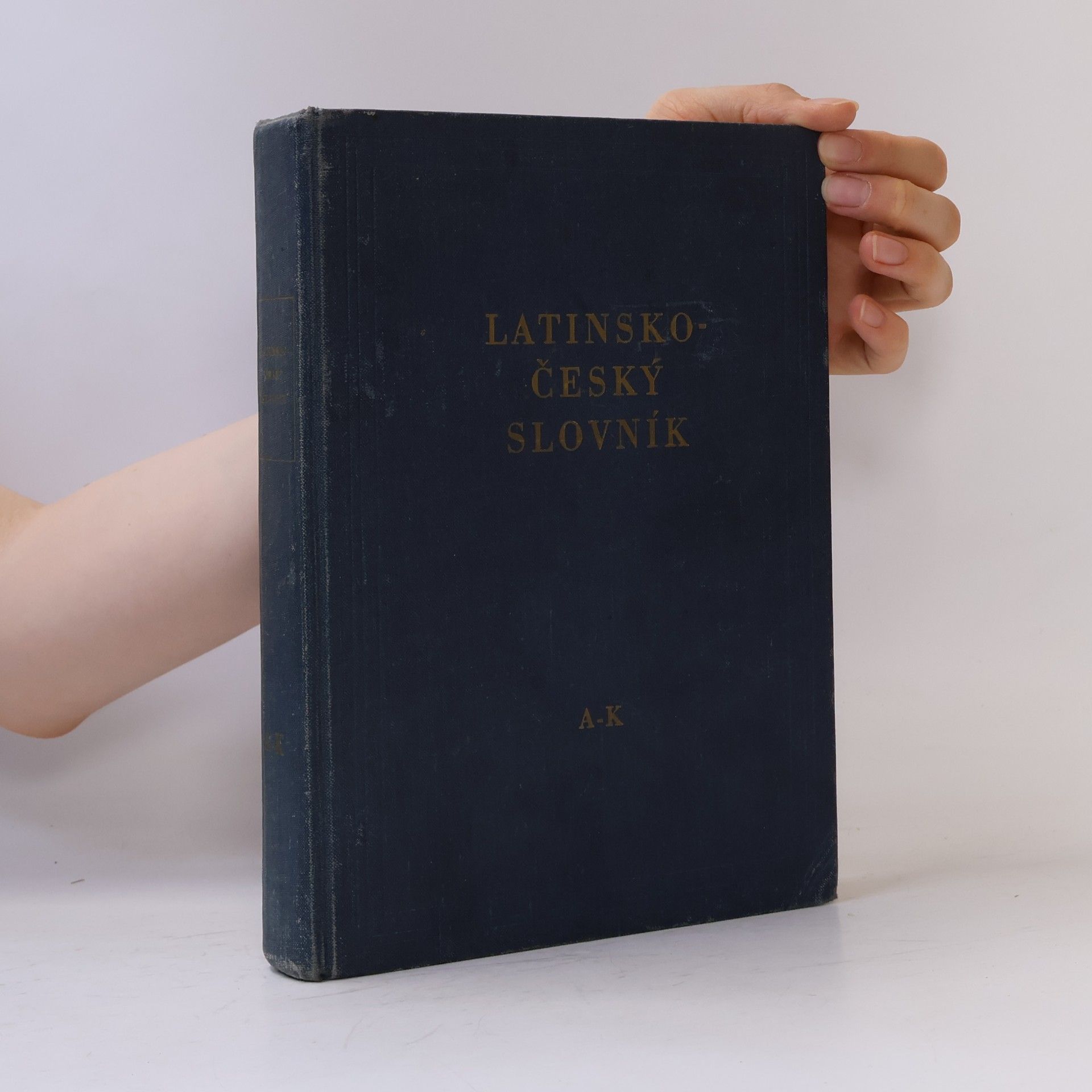 Kolektiv autorů Latinsko-český slovník A-K