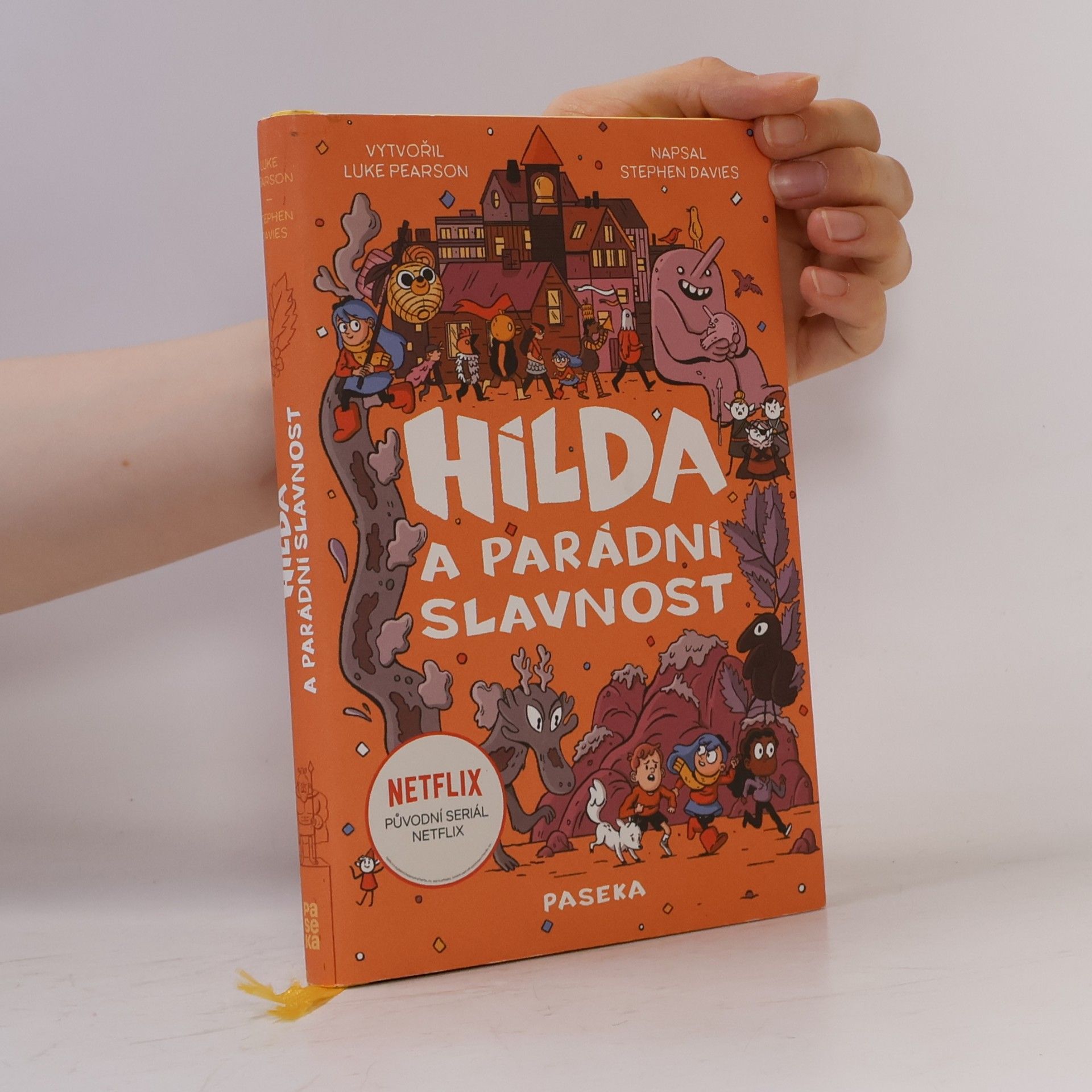 Stephen Davies Hilda a parádní slavnost