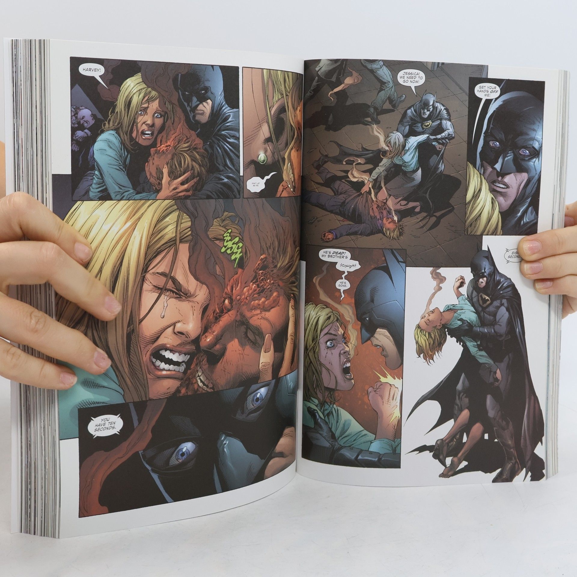 Geoff Johns Batman: Earth One Complete Collection
