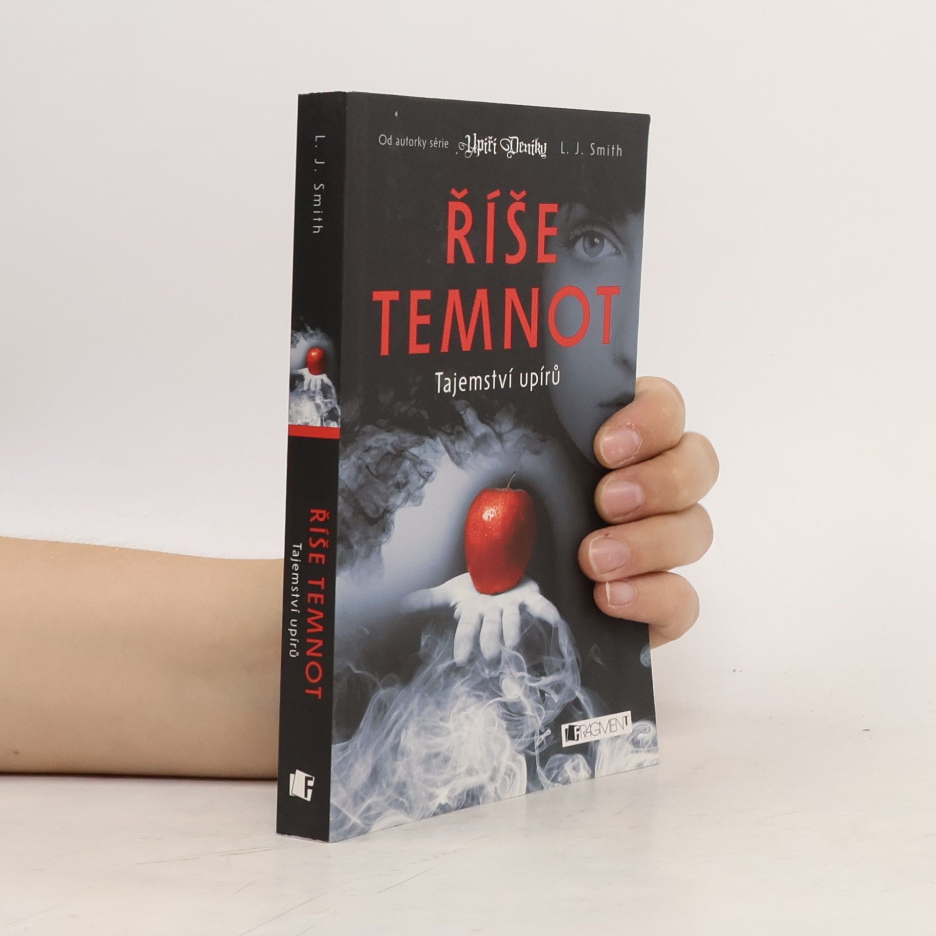 Lisa J. Smith Říše temnot. Tajemství upírů