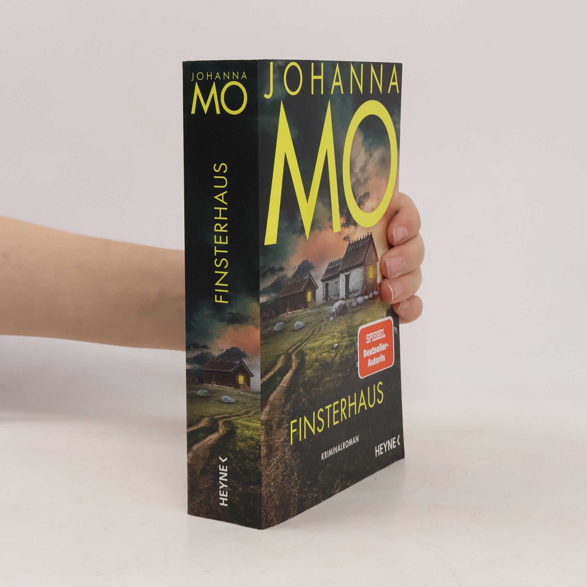 Johanna Mo Finsterhaus
