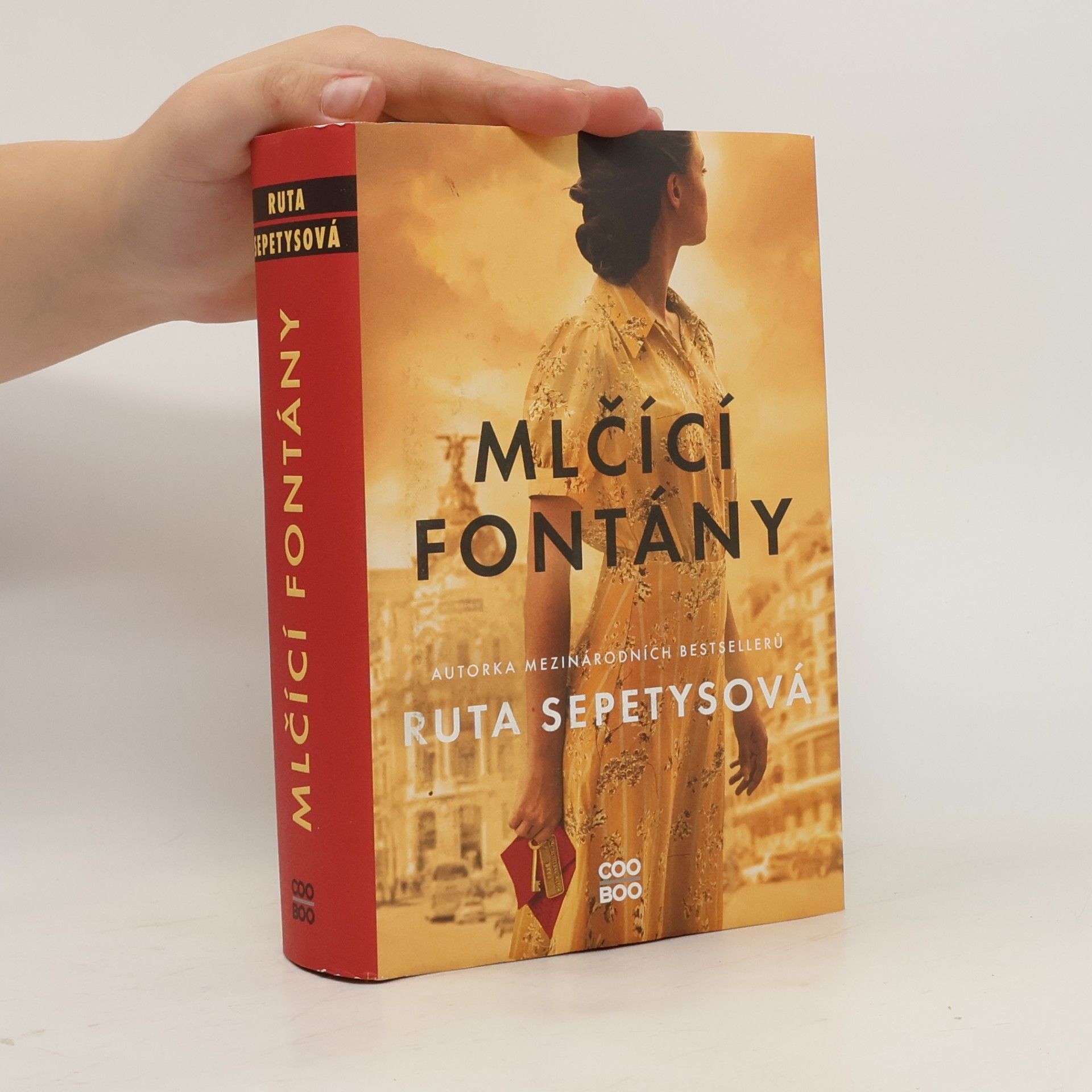 Ruta Sepetys Mlčící fontány