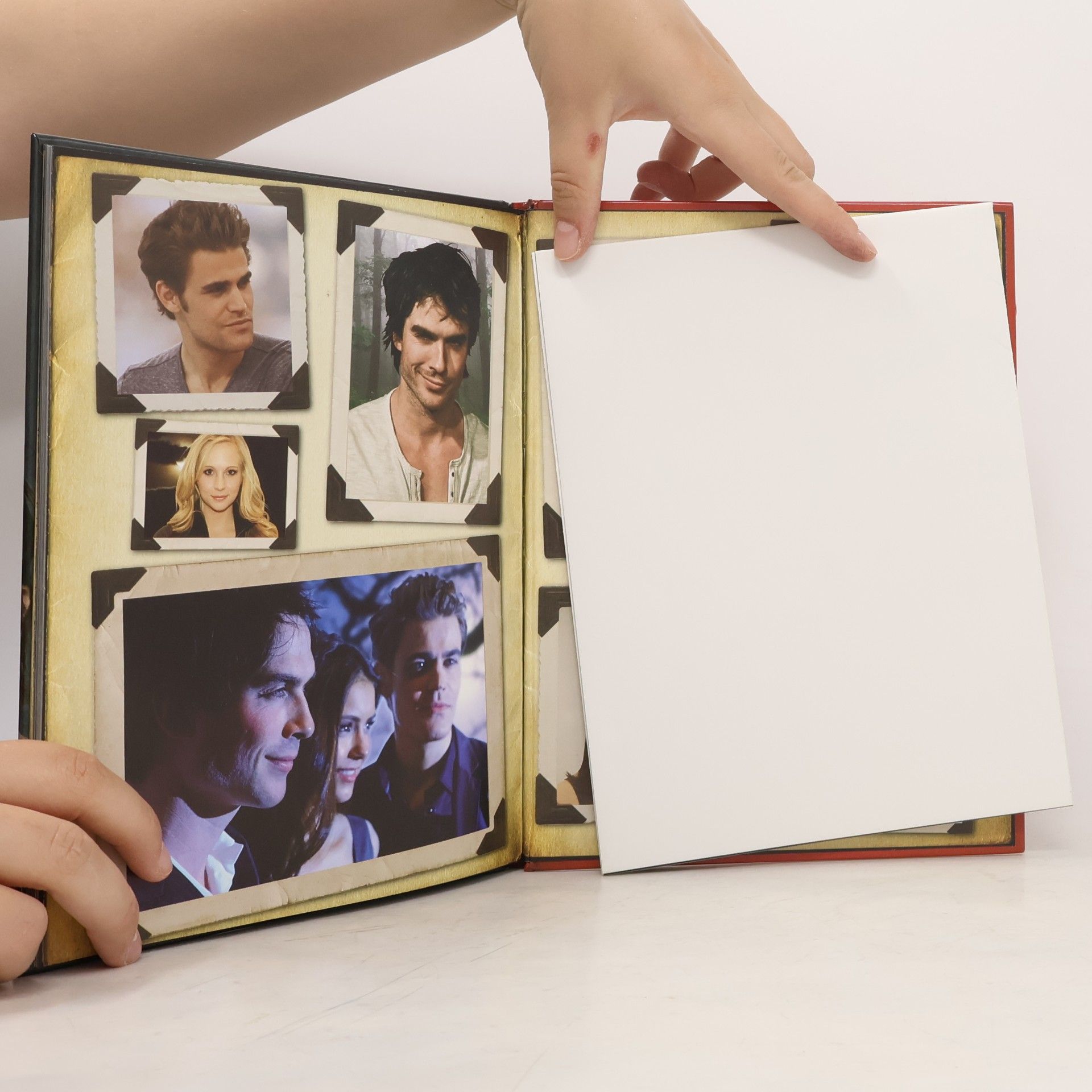 Evie Parker 100% The Vampire Diaries: The Unofficial Guide