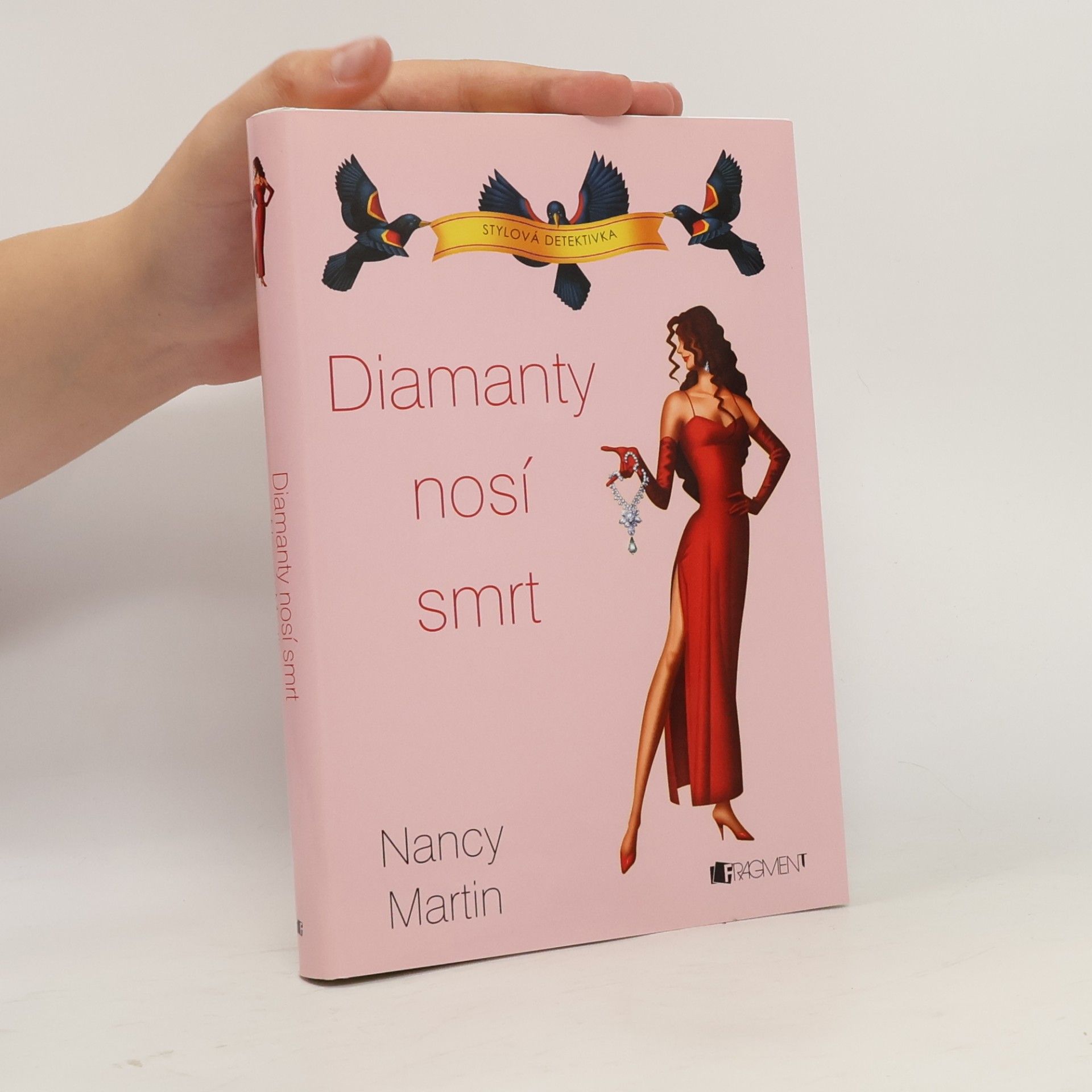 Nancy Martin Diamanty nosí smrt