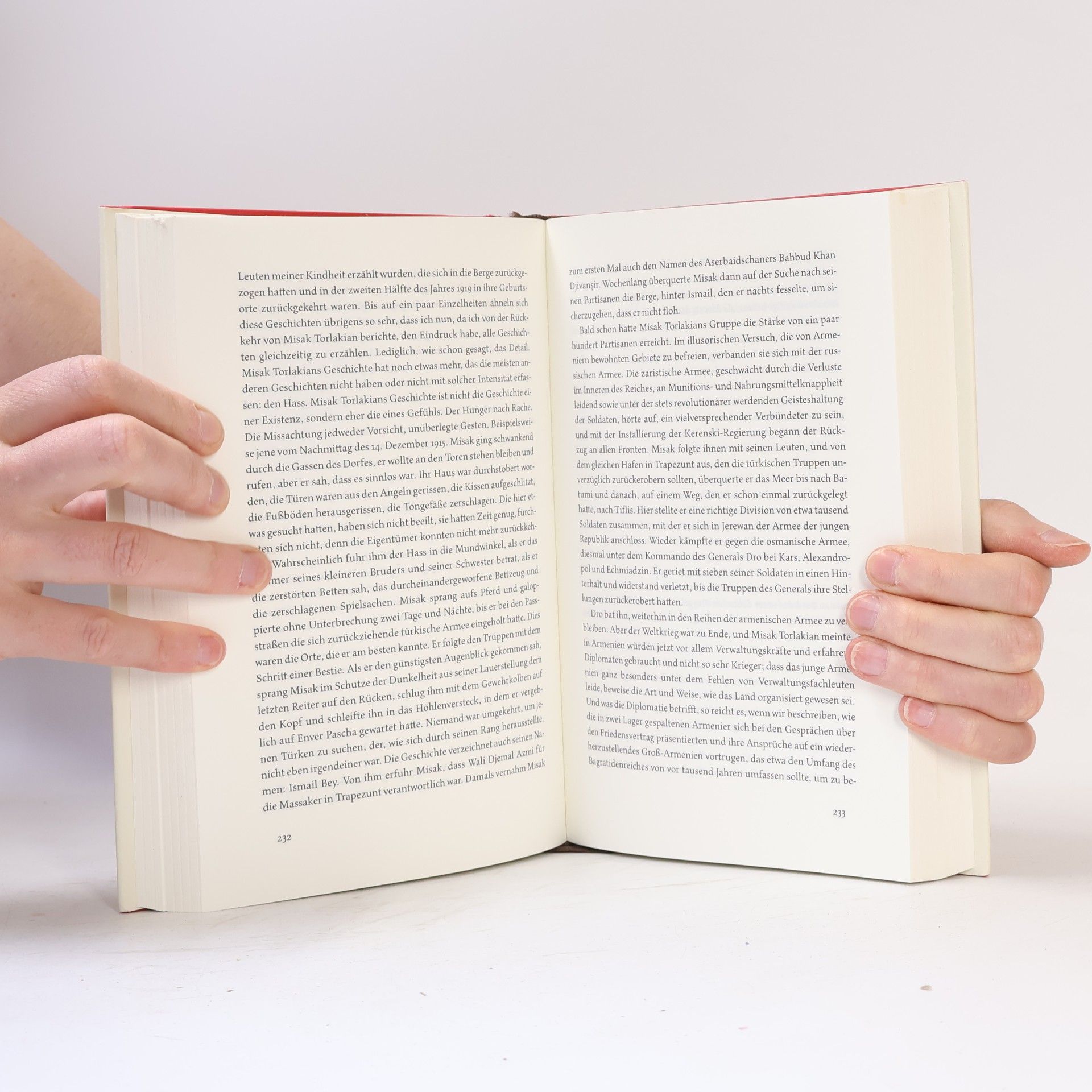 Varujan Vosganian Buch des Flüsterns