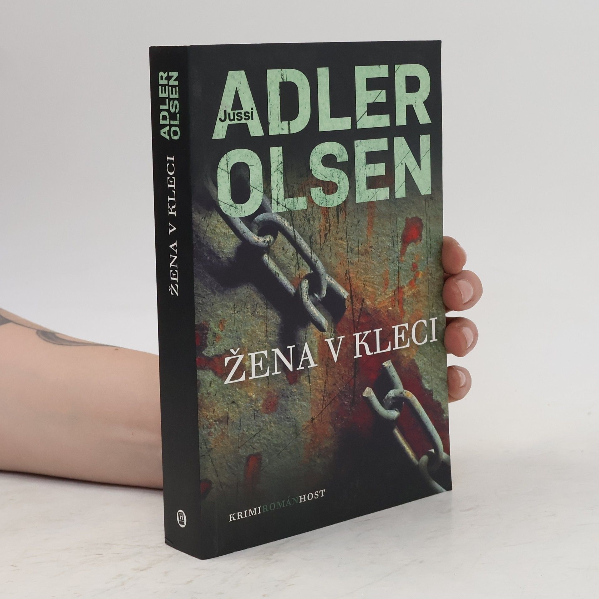 Jussi Adler Olsen Žena v kleci
