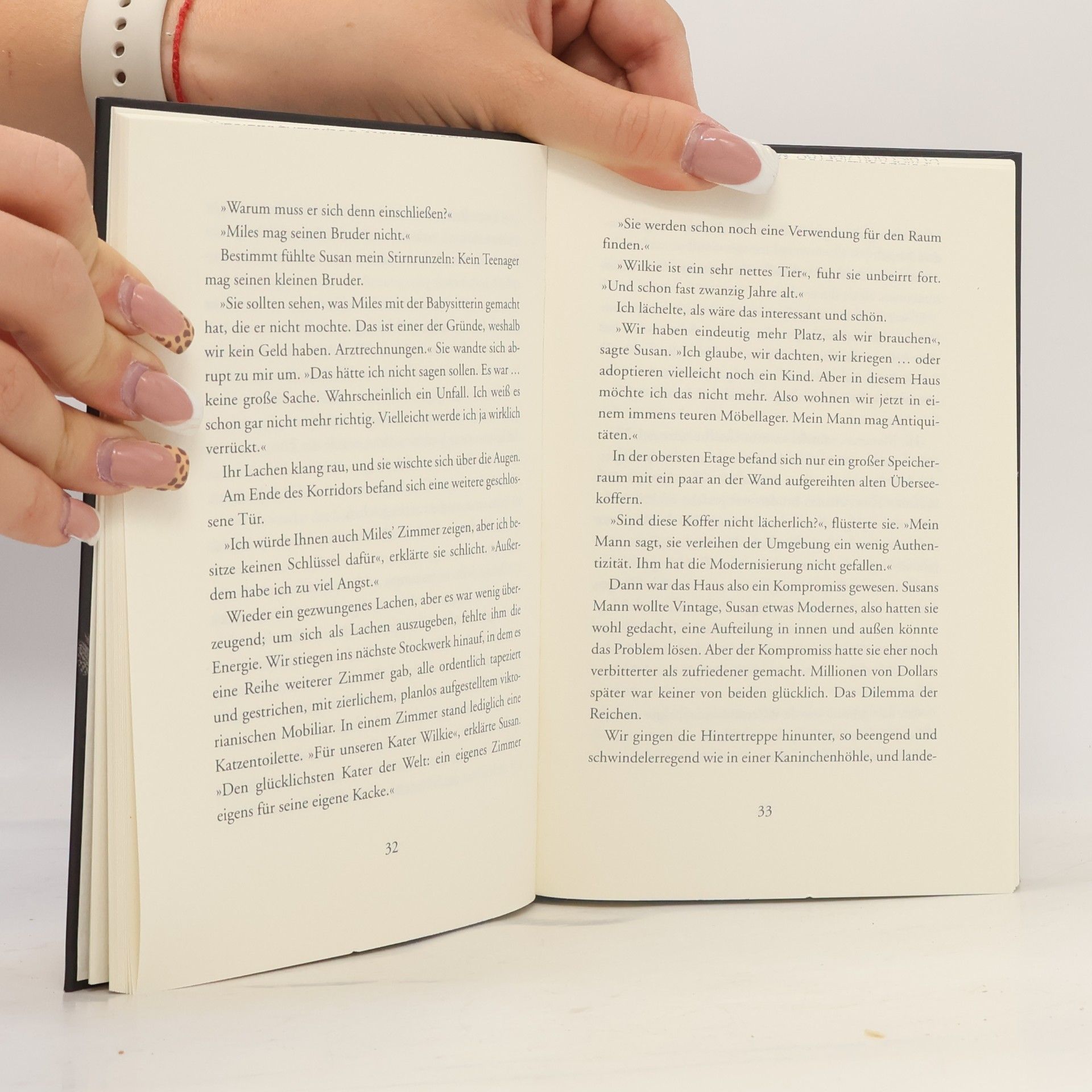 Gillian Flynn Broken House