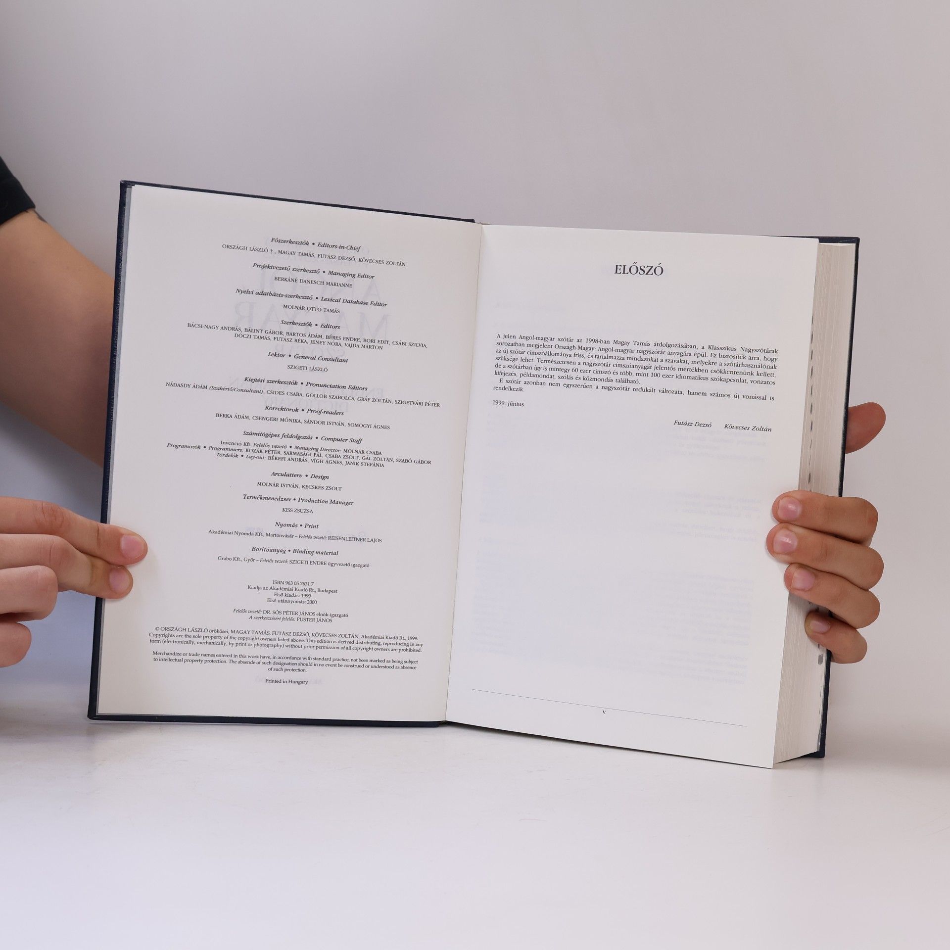 L Orszagh English-Hungarian Concise Dictionary