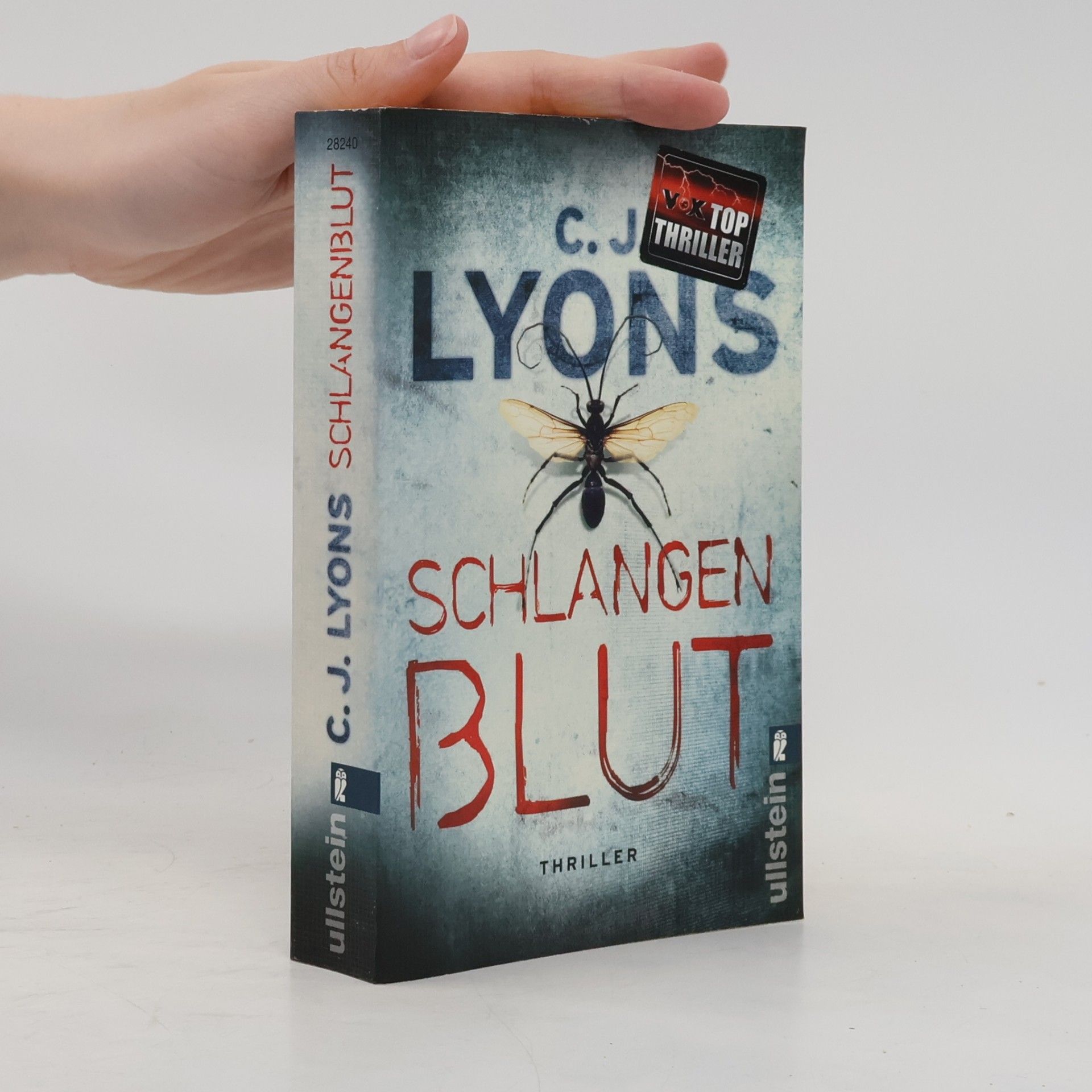 CJ Lyons Schlangenblut