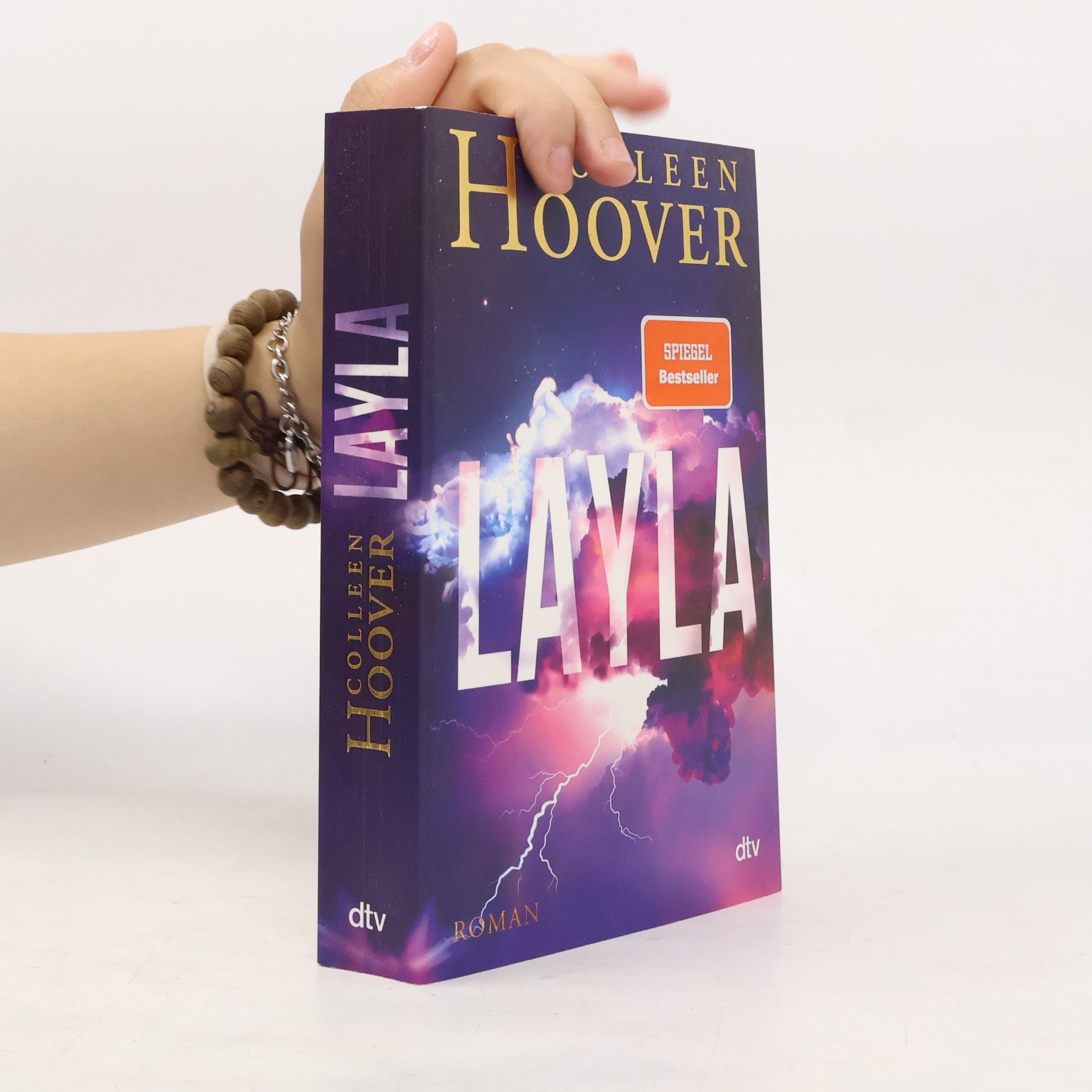 Colleen Hoover Layla