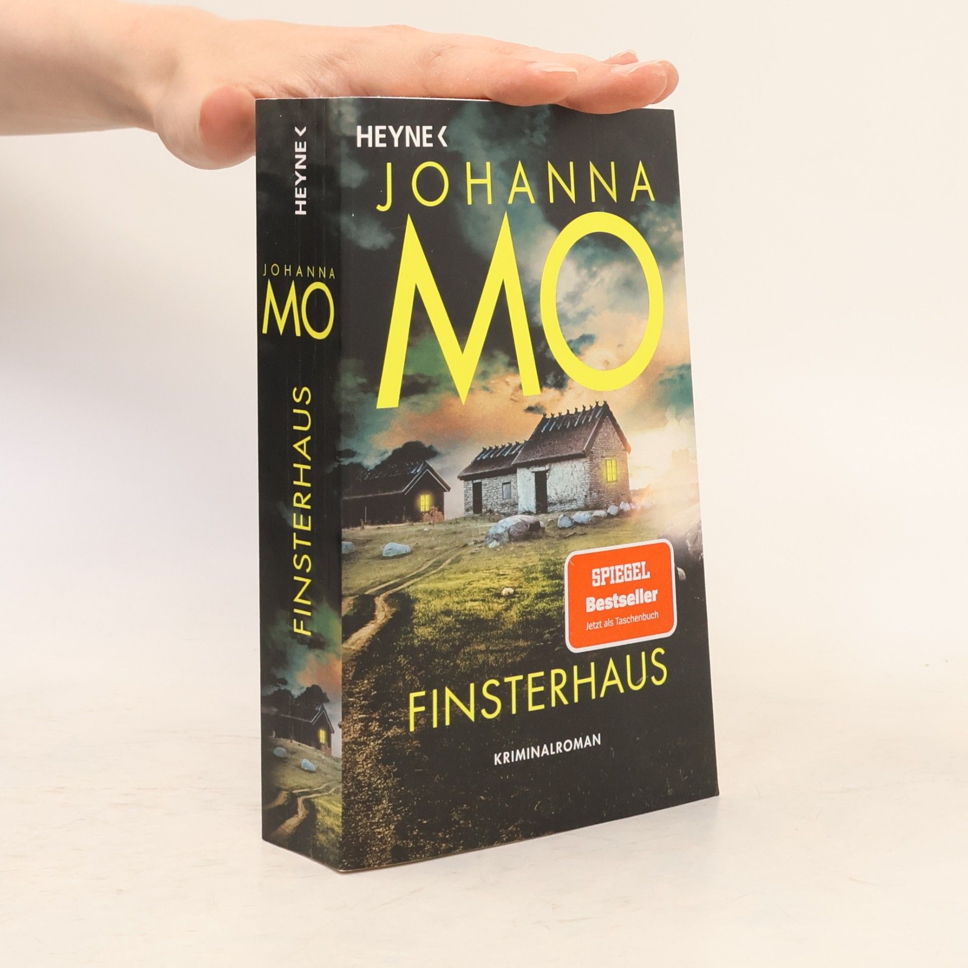 Johanna Mo Finsterhaus