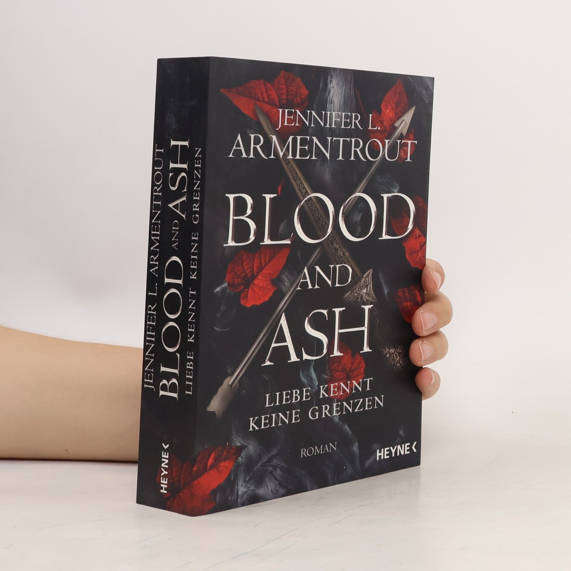 Jennifer Armentrout Blood and Ash