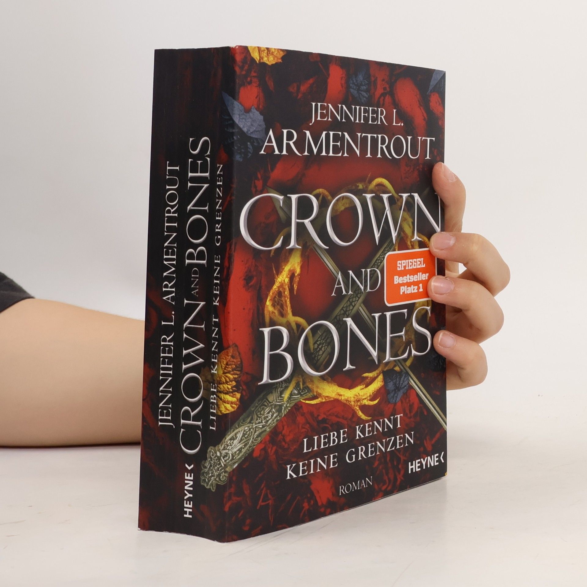 Jennifer Armentrout Crown and Bones