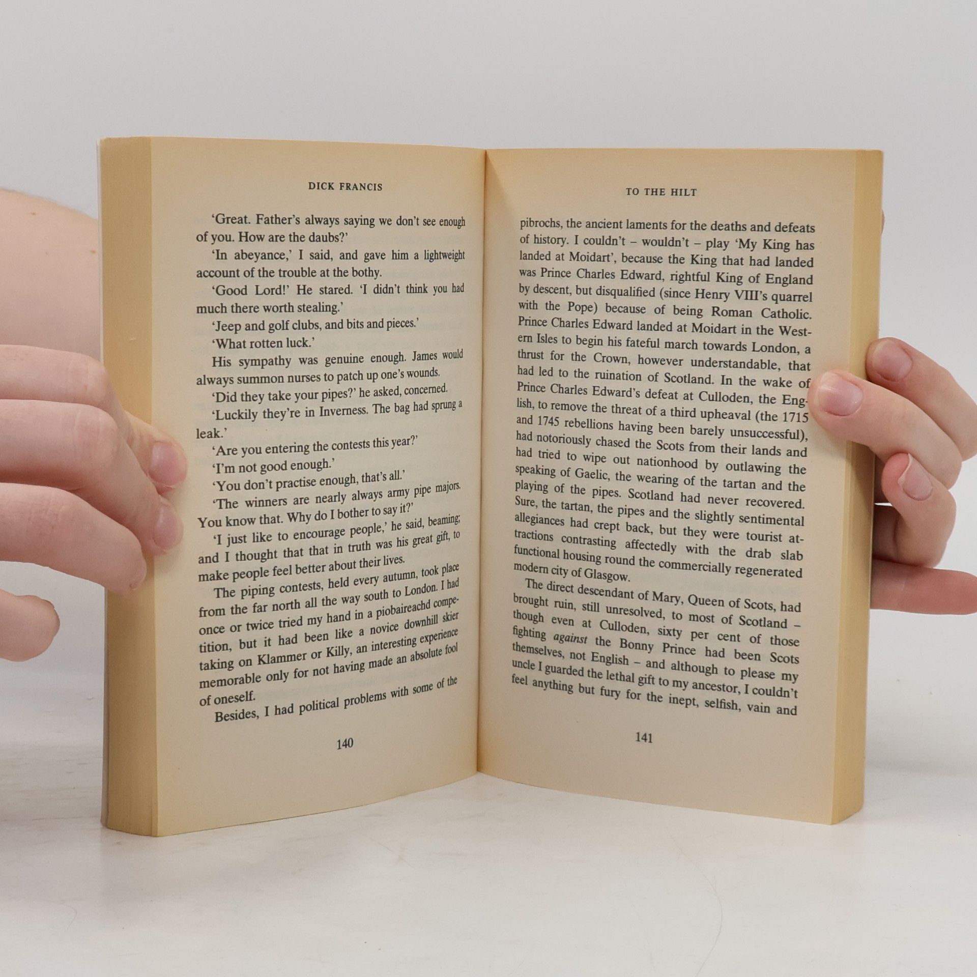 Dick Francis To The Hilt