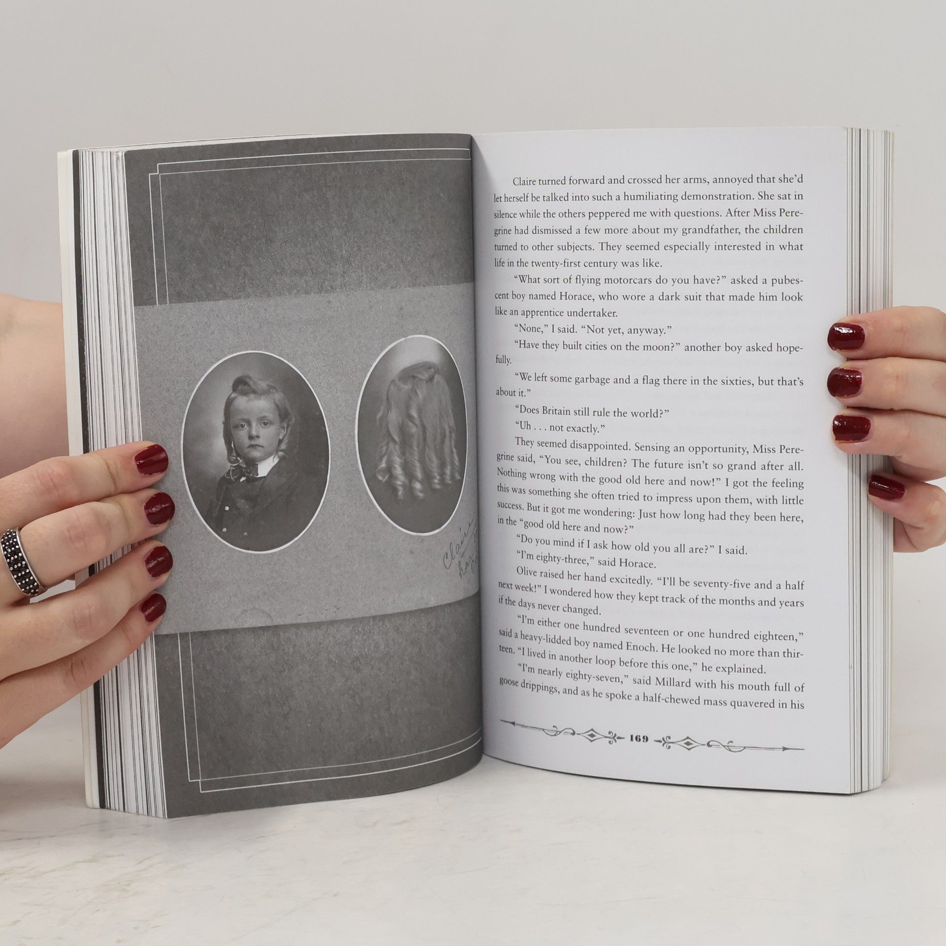 Ransom Riggs Miss Peregrine's Home for Peculiar Children