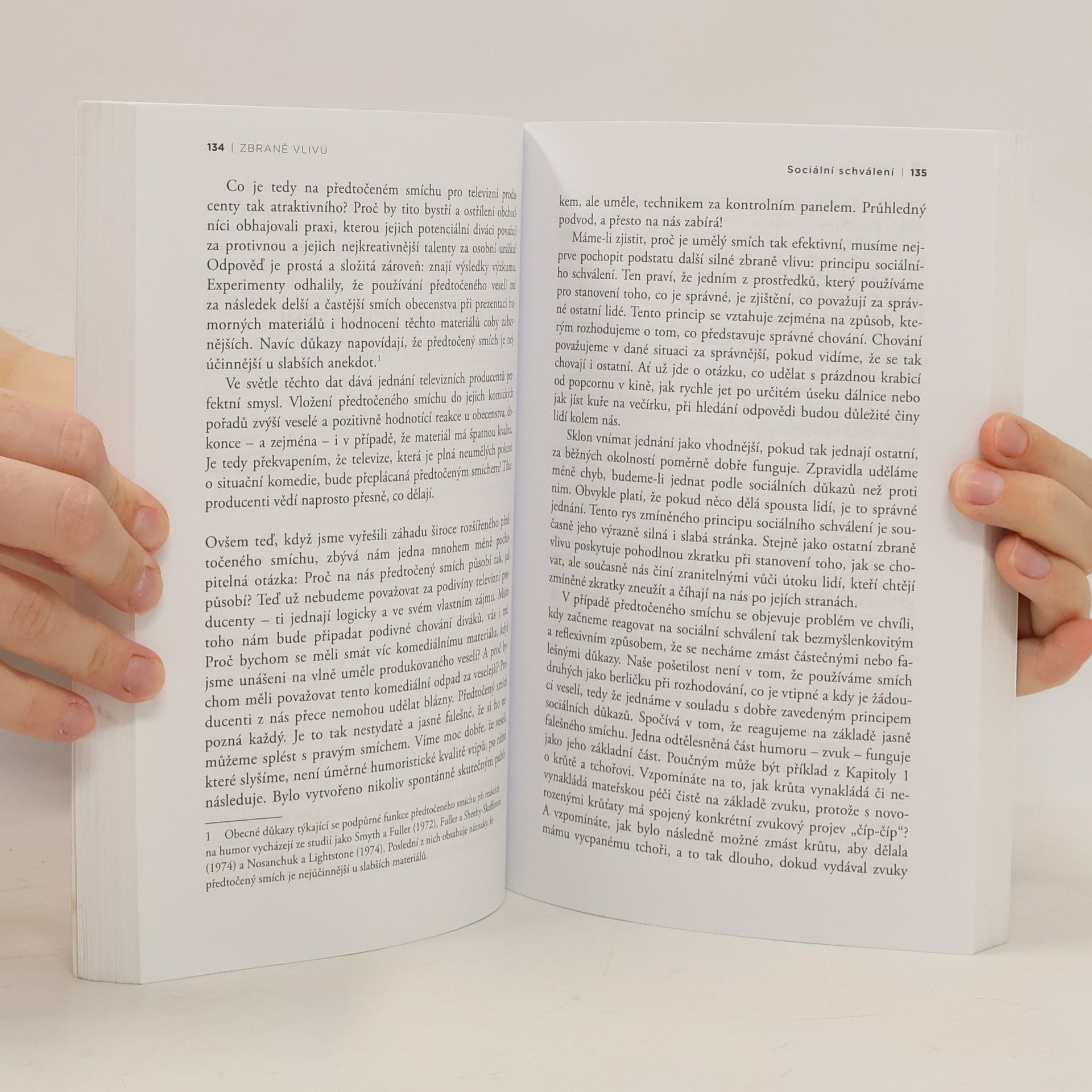 Robert Cialdini Zbraně vlivu. Manipulativní techniky a jak se jim bránit