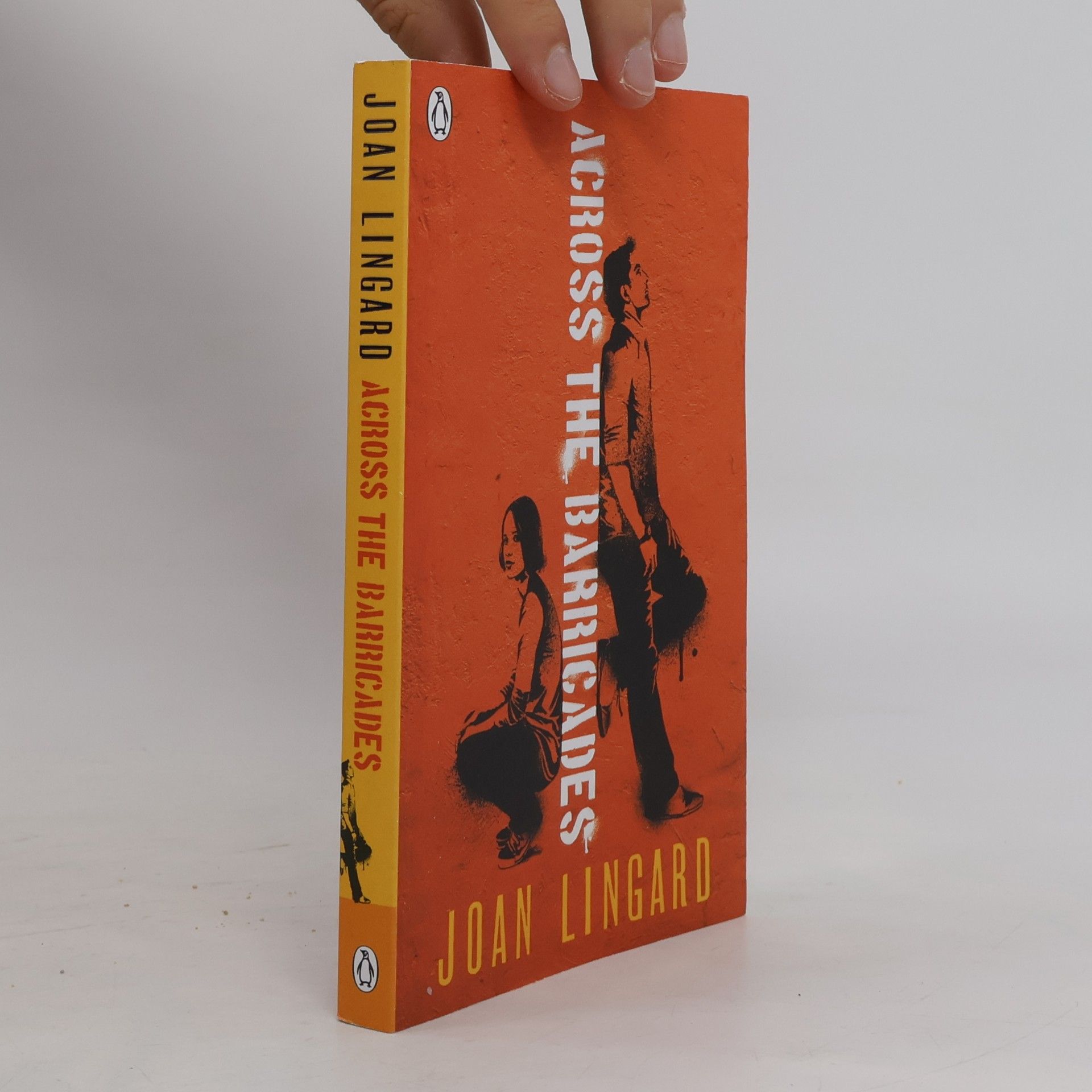 Joan Lingard Across the Barricades