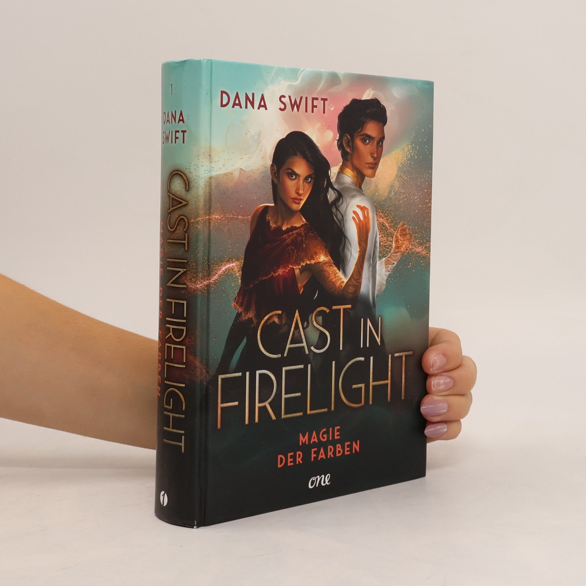 Dana Swift Cast in Firelight - Magie der Farben