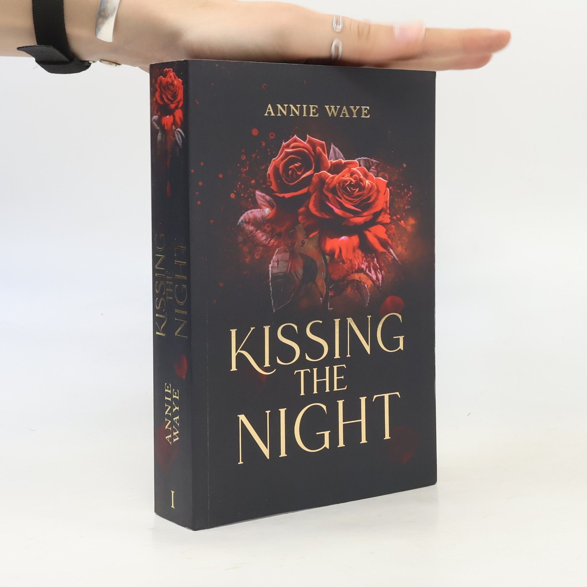 Annie Waye Kissing the Night