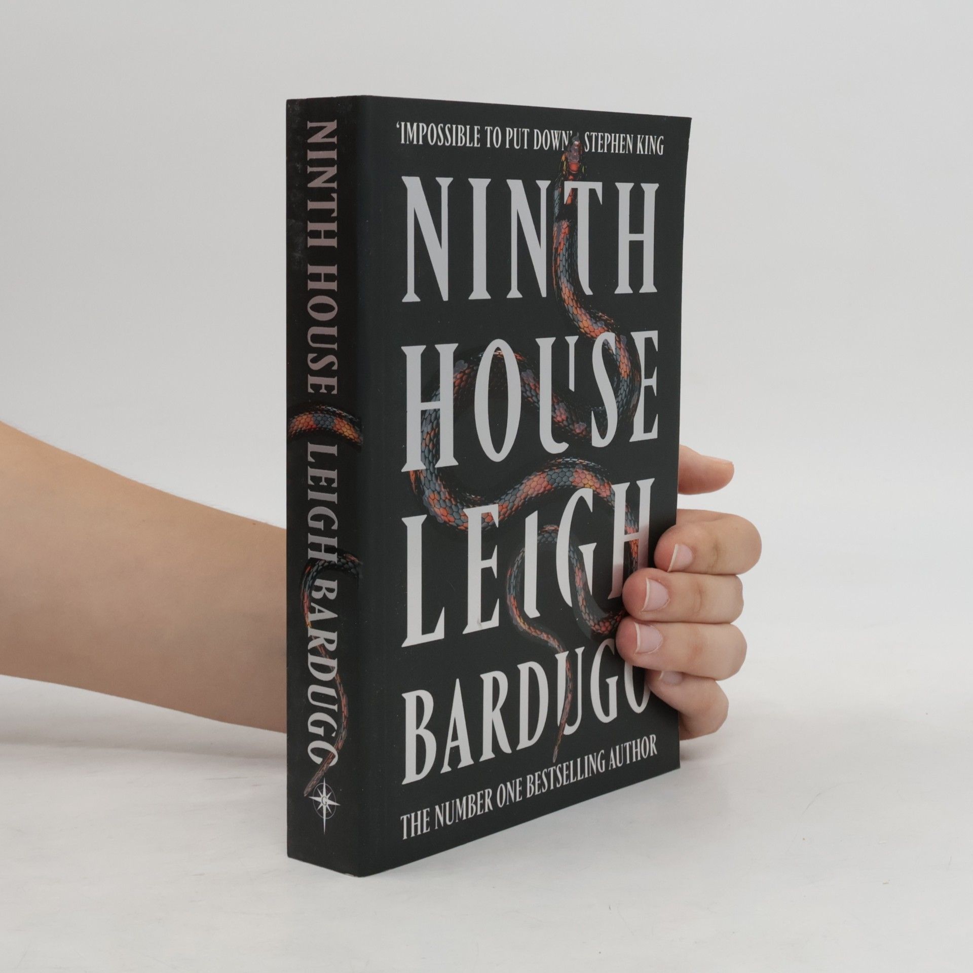 Leigh Bardugo Ninth House