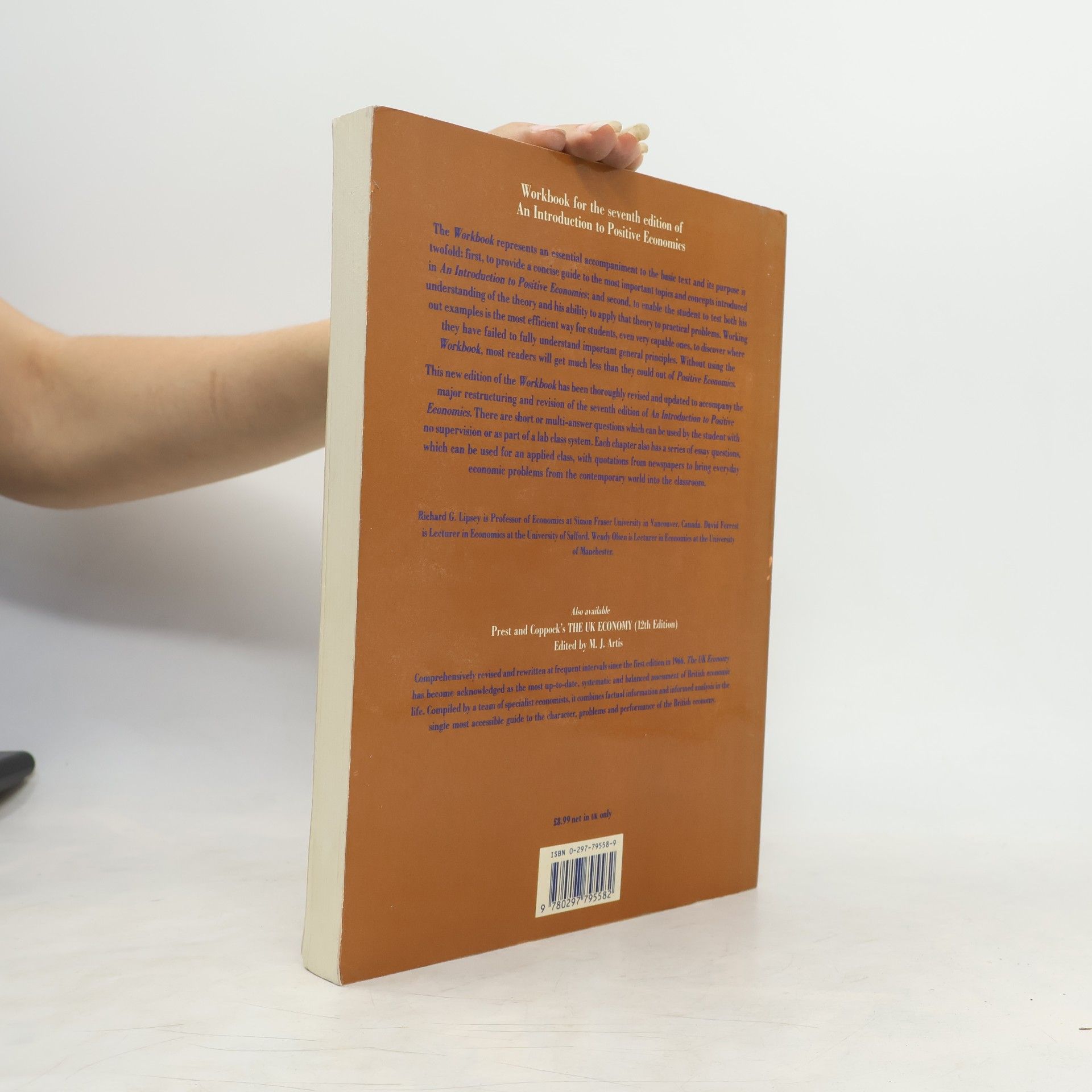 Richard G. Lipsey An Introduction to Positive Economics Workbook - Seventh Edition