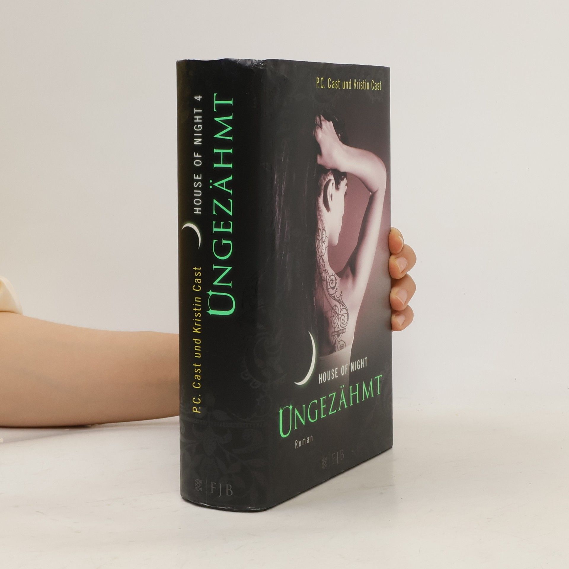 Phyllis Christine Cast House of Night 4. Ungezähmt