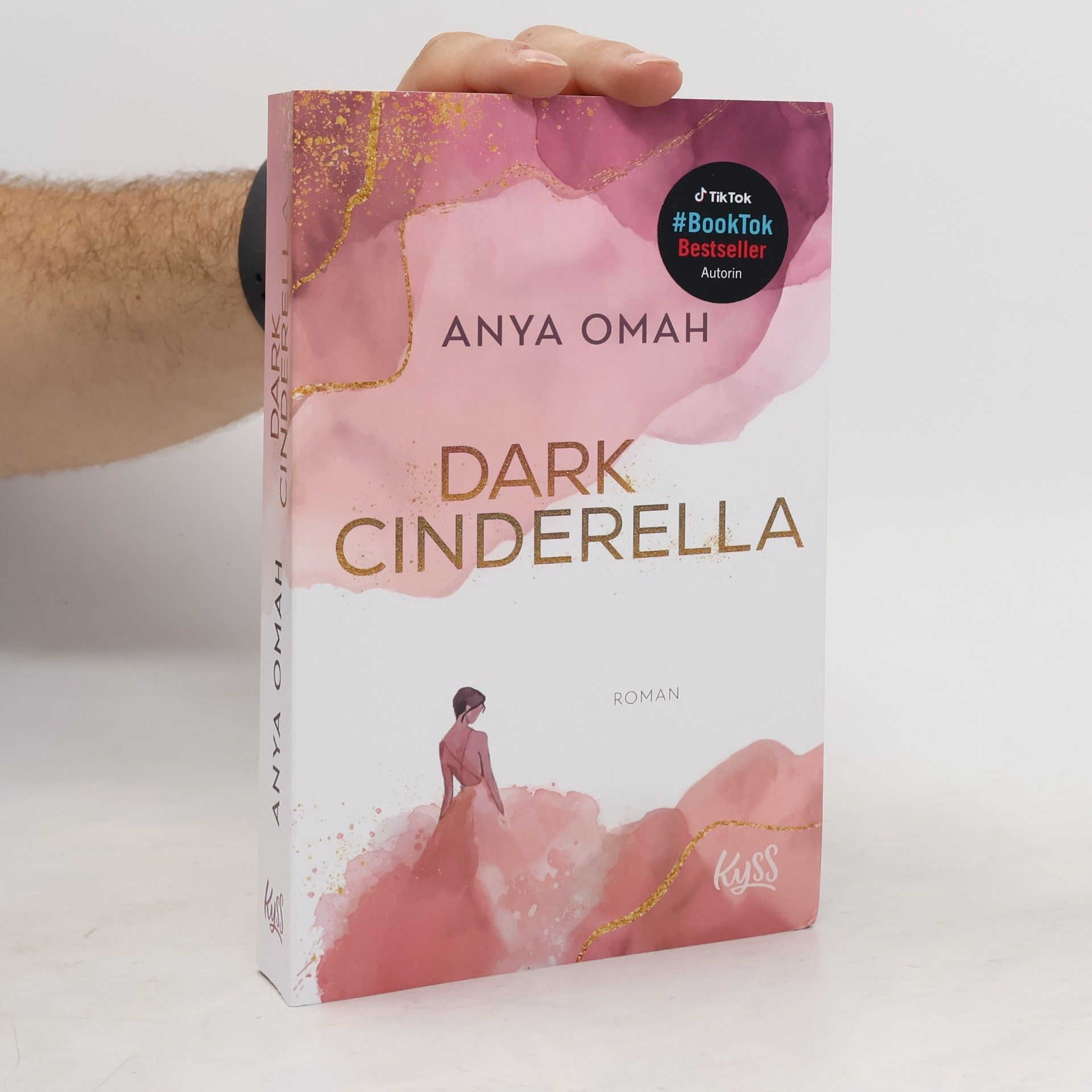 Anya Omah Dark Cinderella