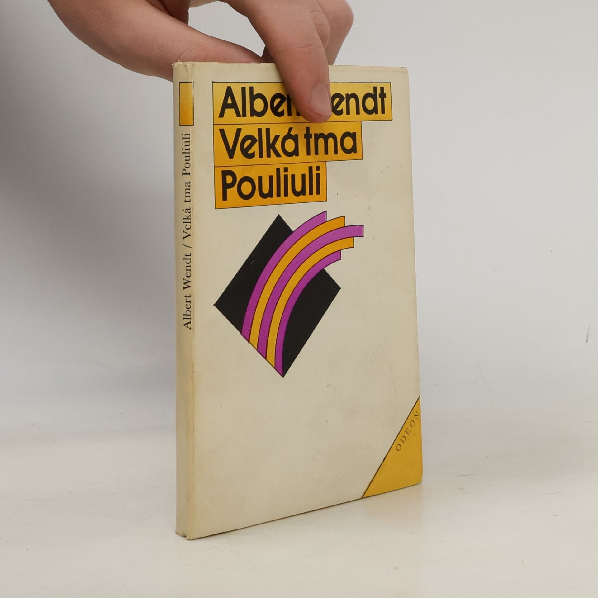 Albert Wendt Velká tma Pouliuli