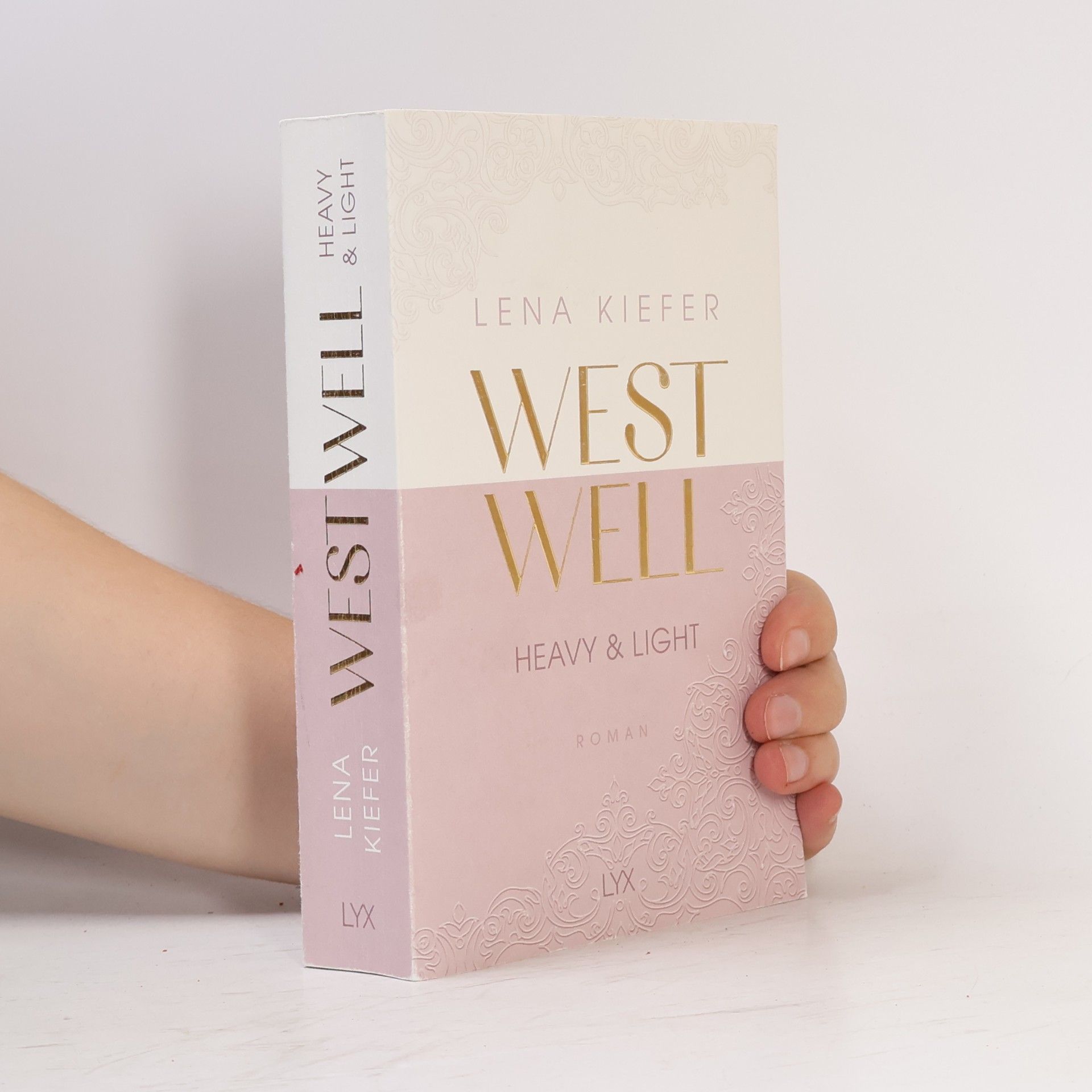 Lena Kiefer Westwell. Heavy & Light