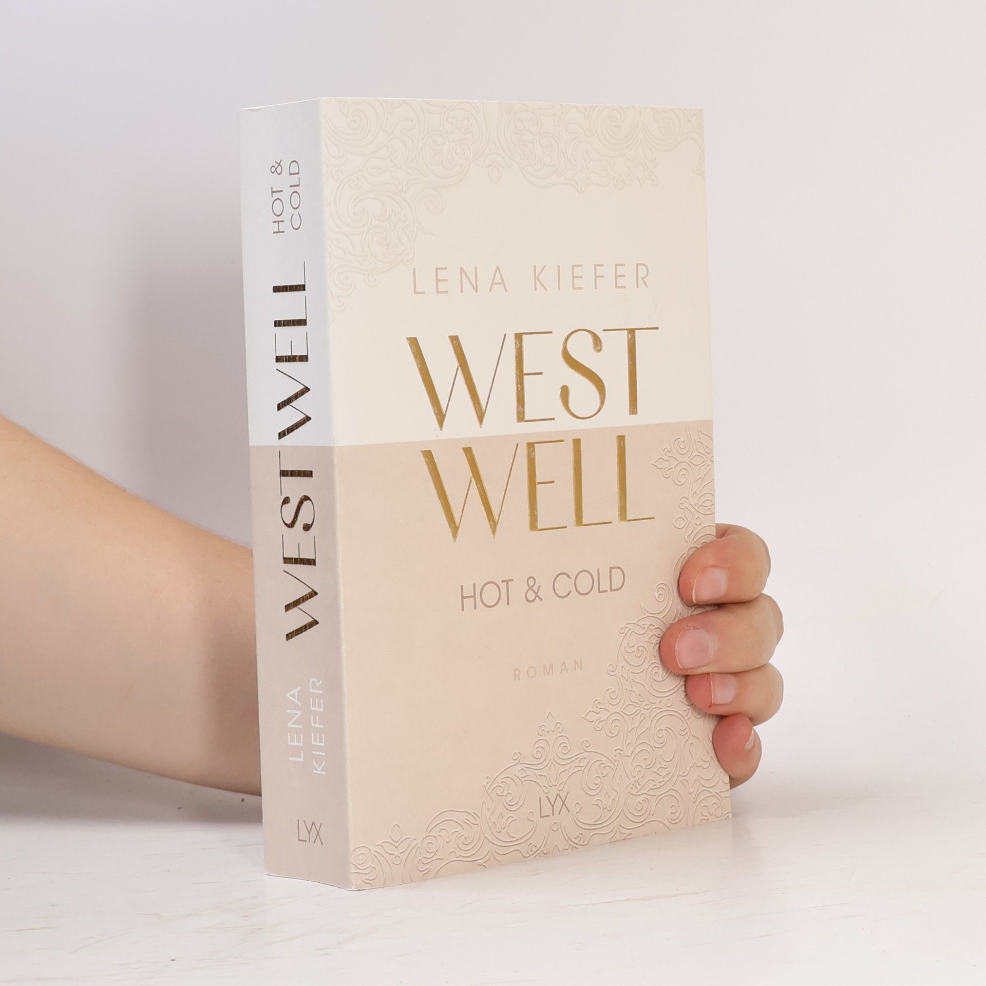Lena Kiefer Westwell - Hot & Cold