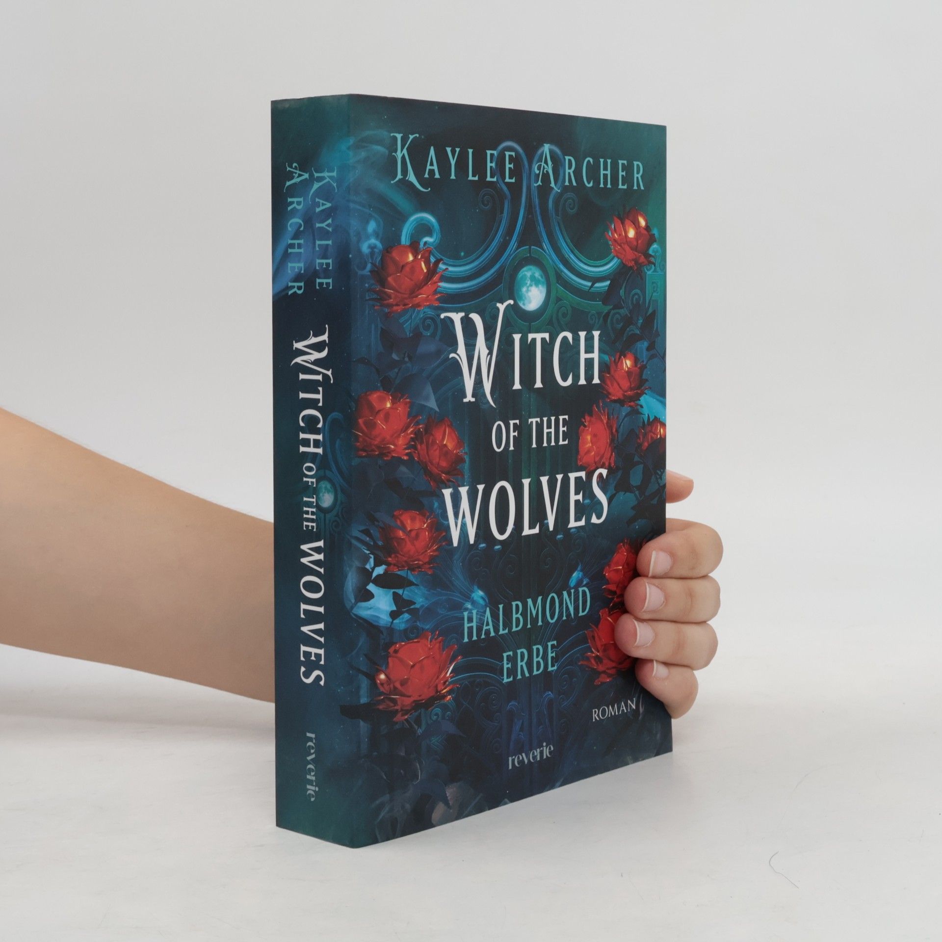 Kaylee Archer Halbmond Erbe: Witch of the Wolves