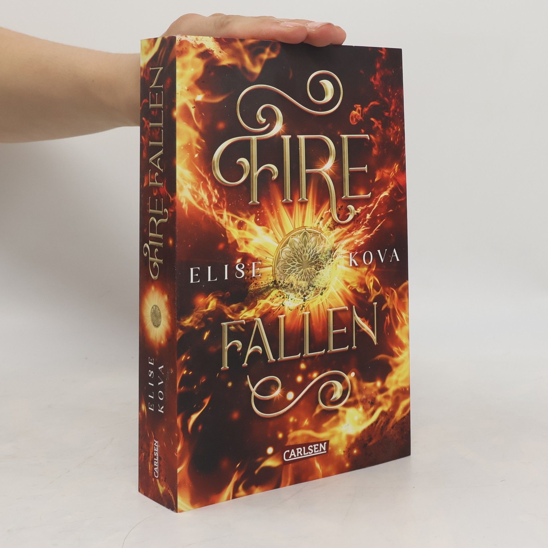 Elise Kova Fire fallen