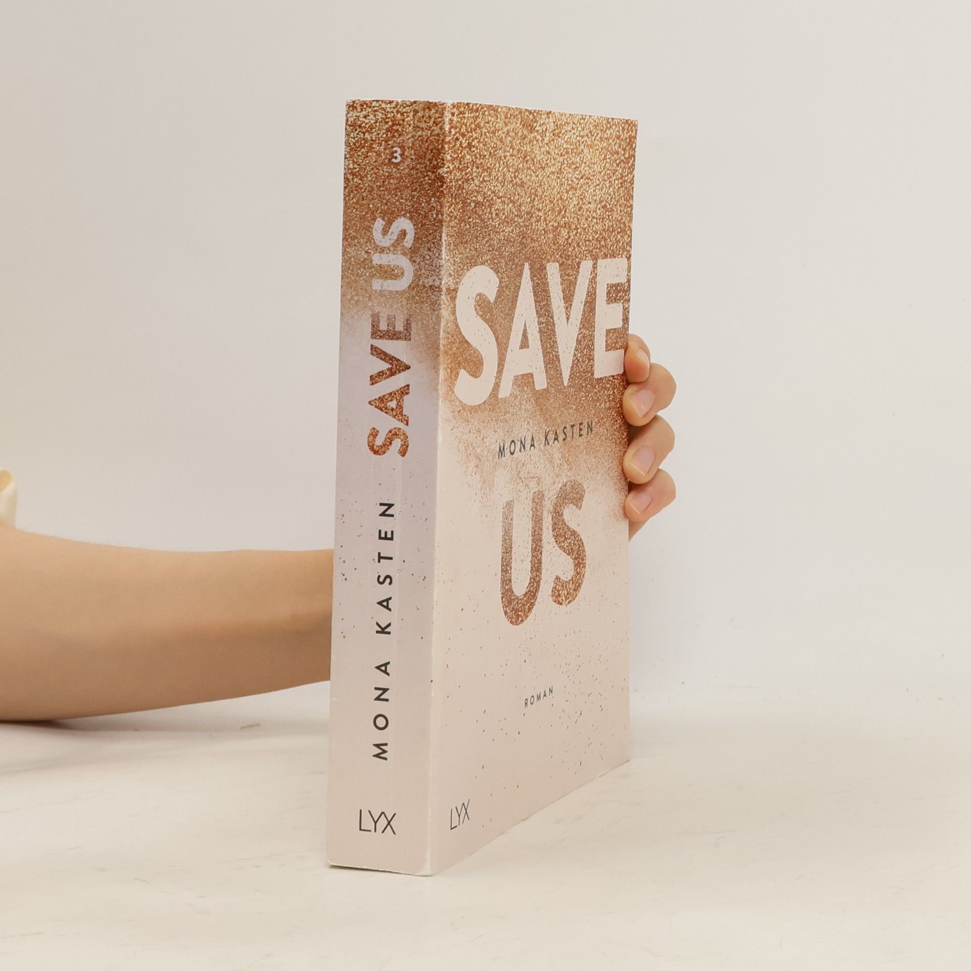 Mona Kasten Save us