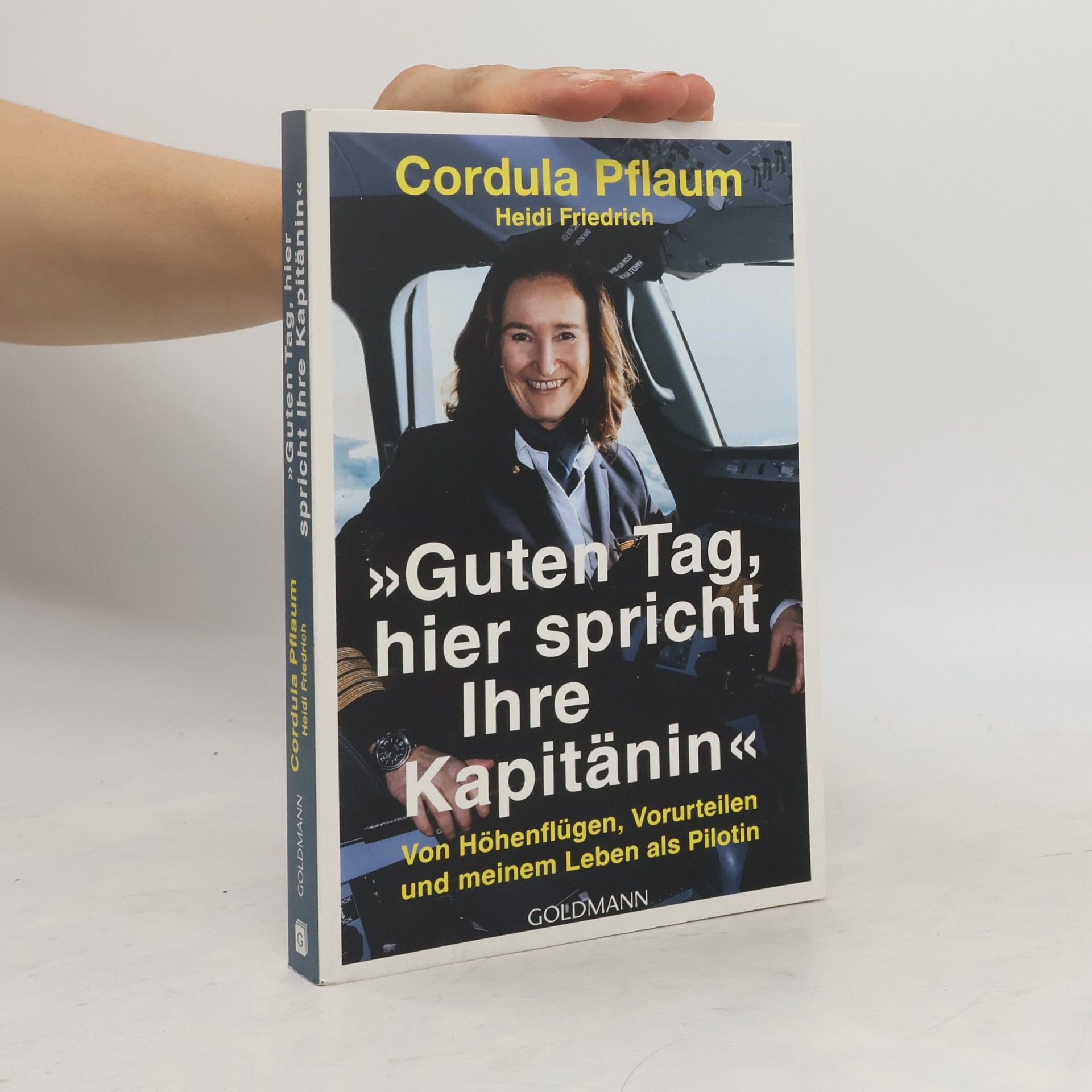 Cordula Pflaum "Guten Tag, hier spricht Ihre Kapitänin"