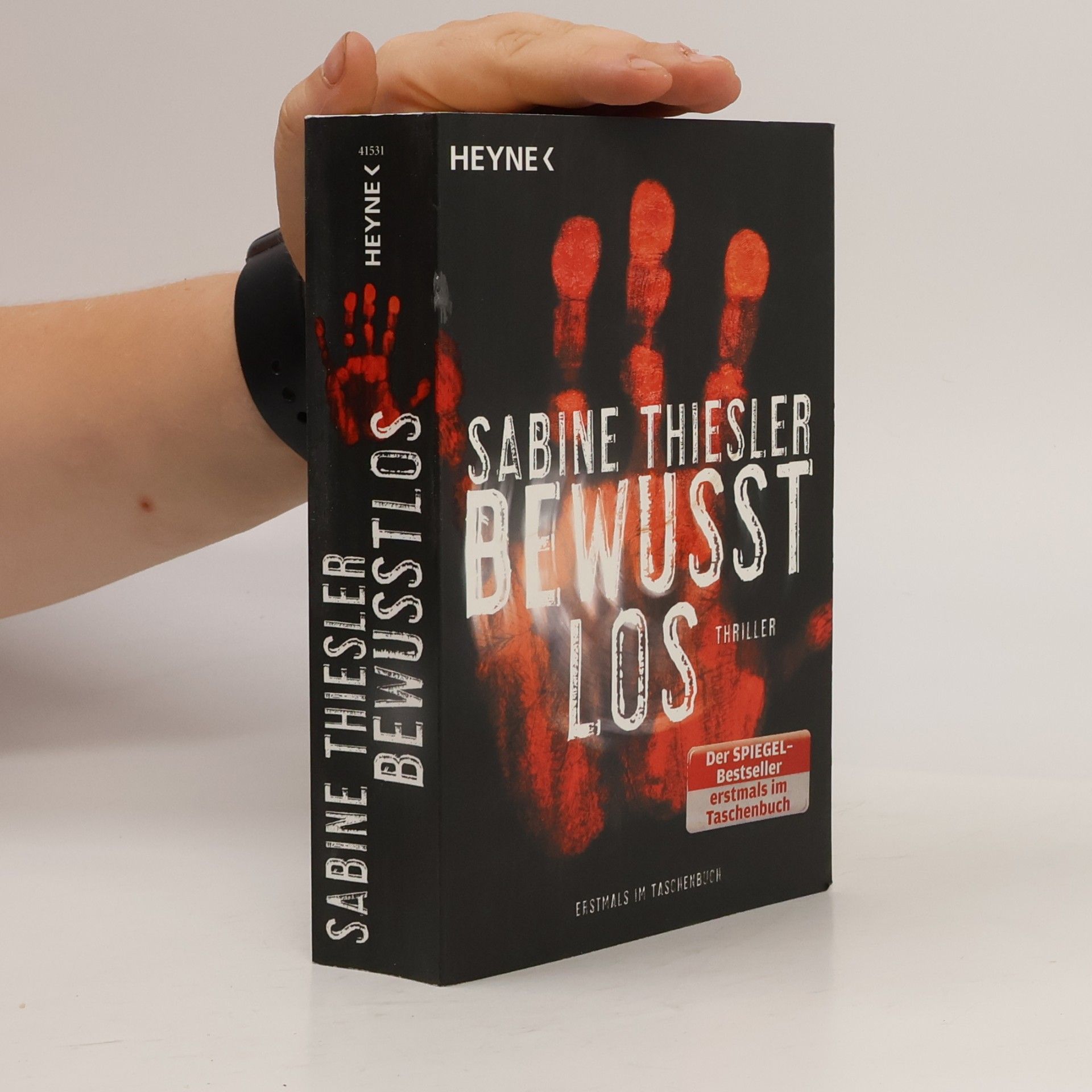 Sabine Thiesler Bewusstlos