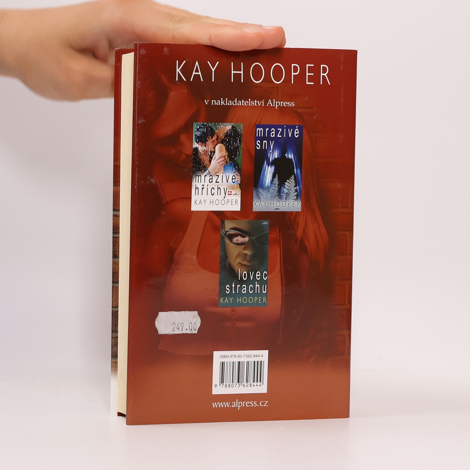 Kay Hooper Mrazivá pouta