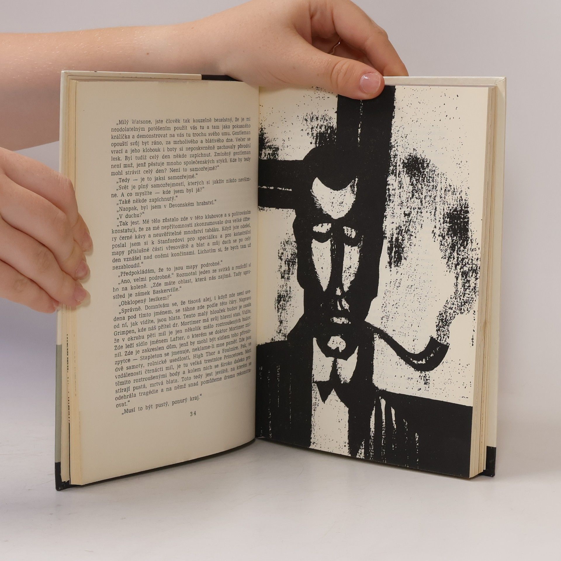 Arthur Conan Doyle Pes baskervillský