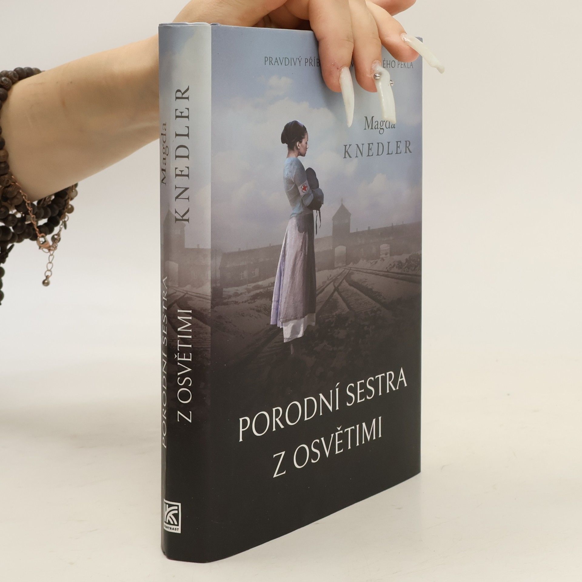 Magdalena Knedler Porodní sestra z Osvětimi