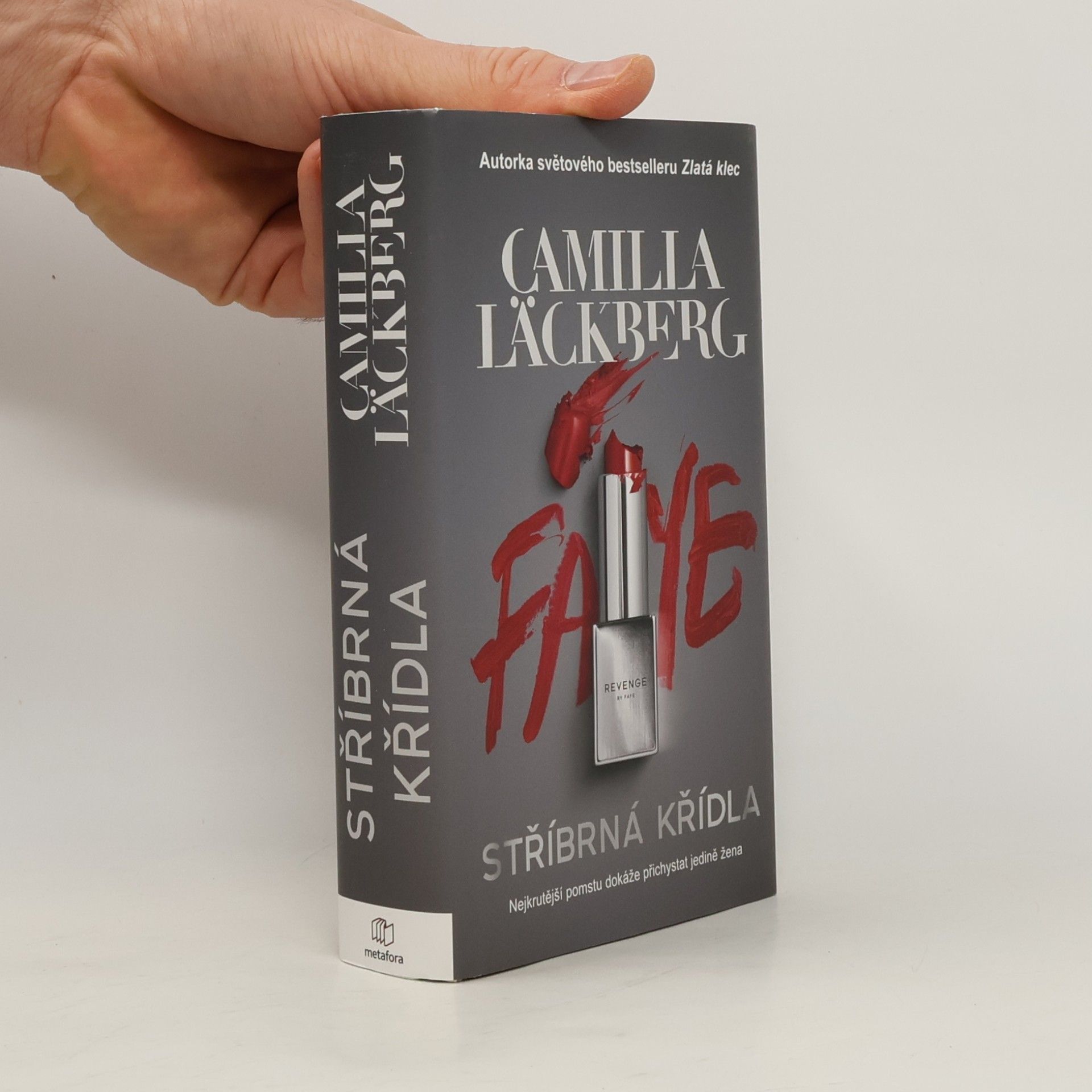 Camilla Läckberg Stříbrná křídla. Nejkrutější pomstu může přichystat jedině žena