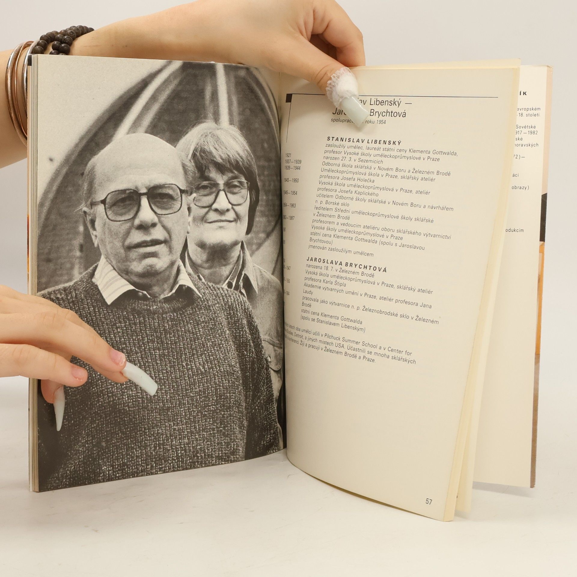 Stanislav Libenský Stanislav Libenský ; Jaroslava Brychtová : tvorba z let 1945-1989 : katalog výstavy, Praha červen-červenec 1989