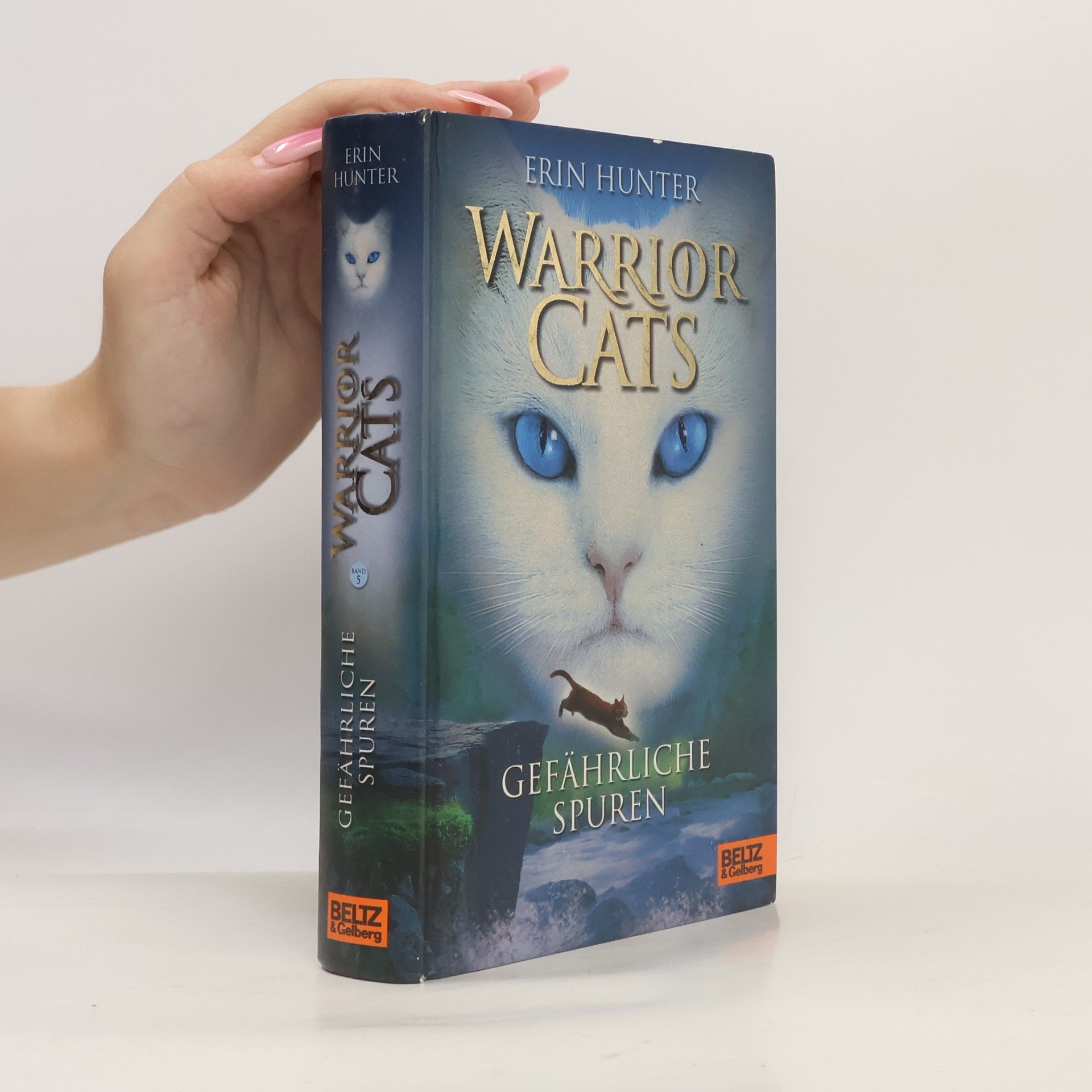 Erin Hunter Warrior Cats. Gefährliche Spuren