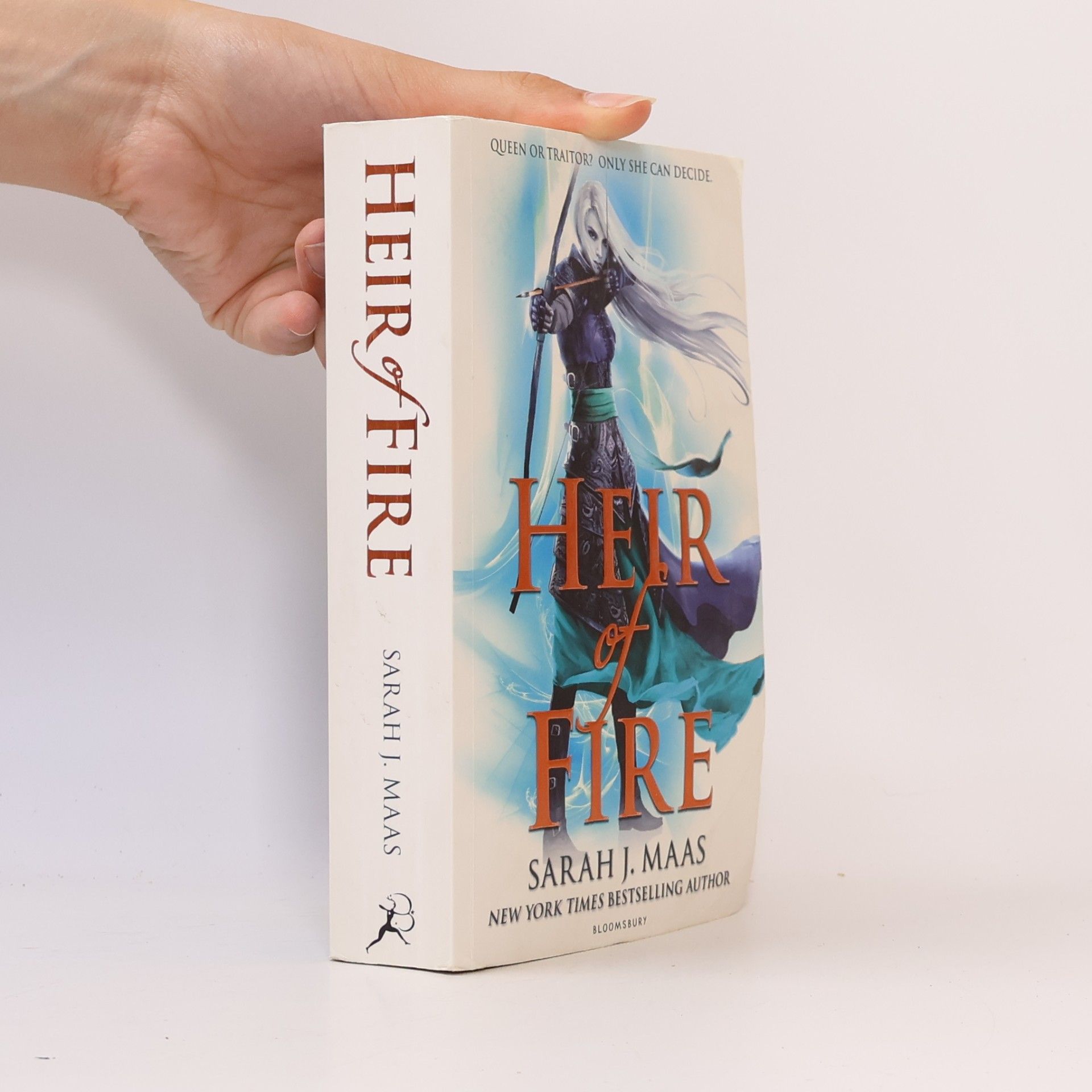 Sarah J. Maas Heir of fire
