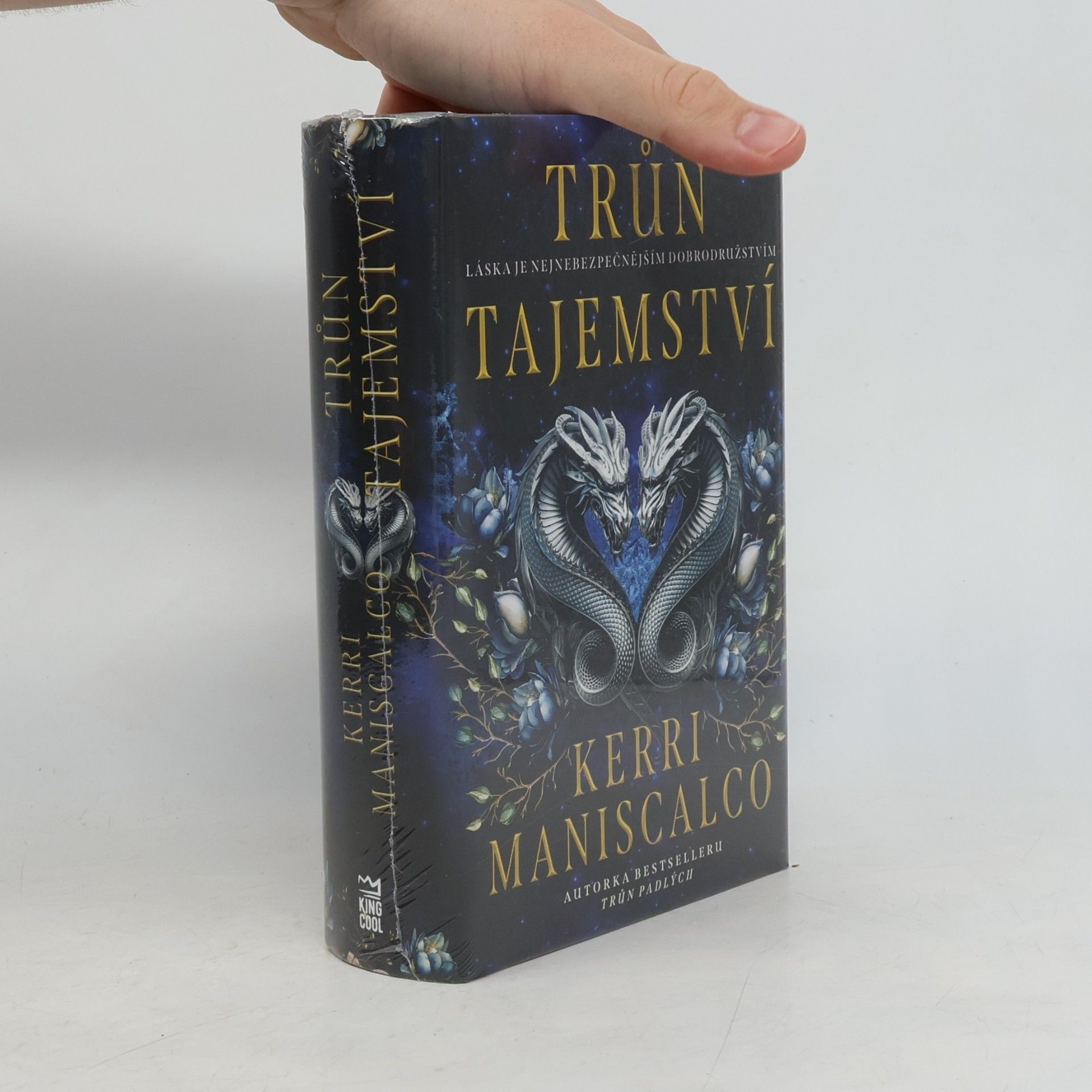 Kerri Maniscalco Trůn tajemství