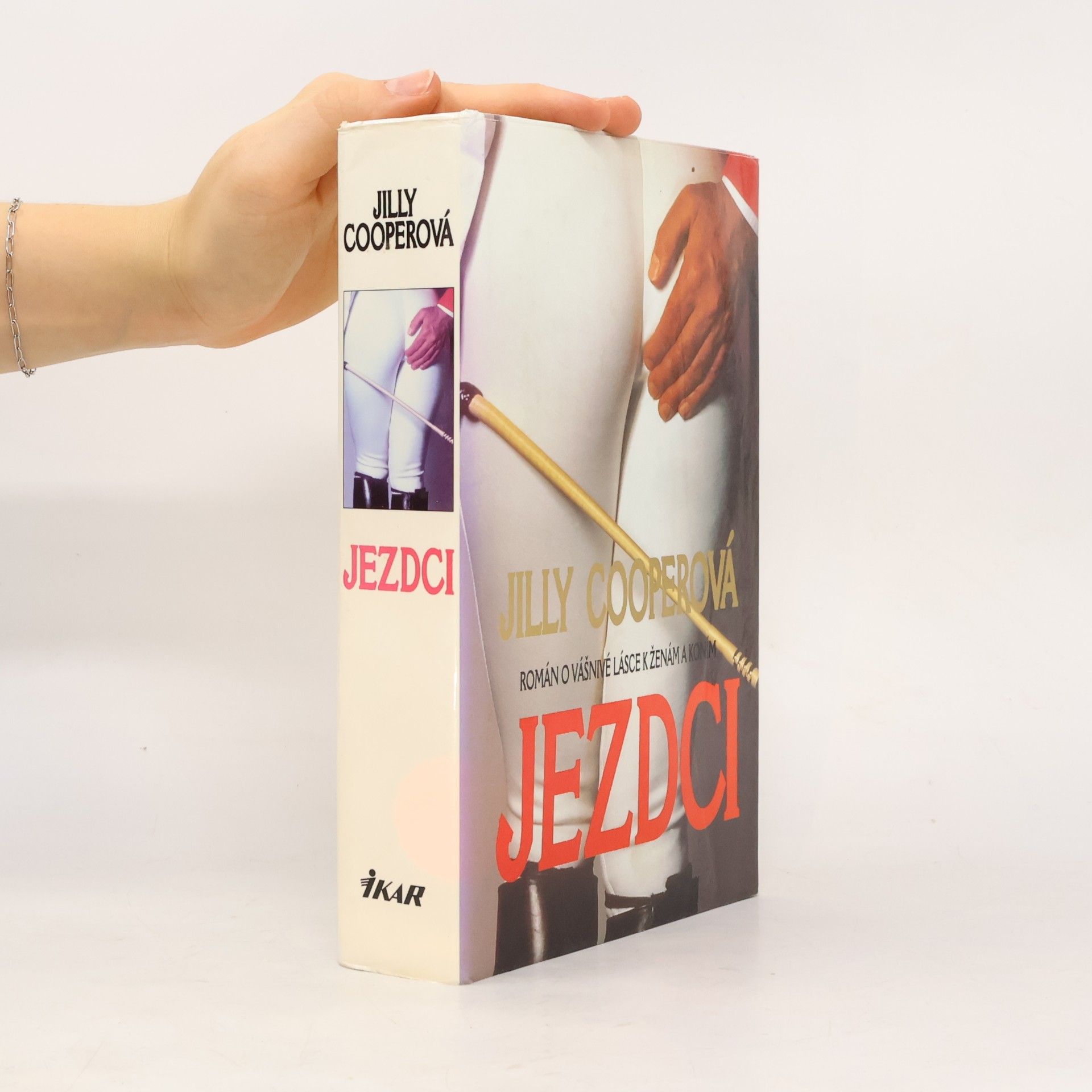 Jilly Cooper Jezdci. 1. díl