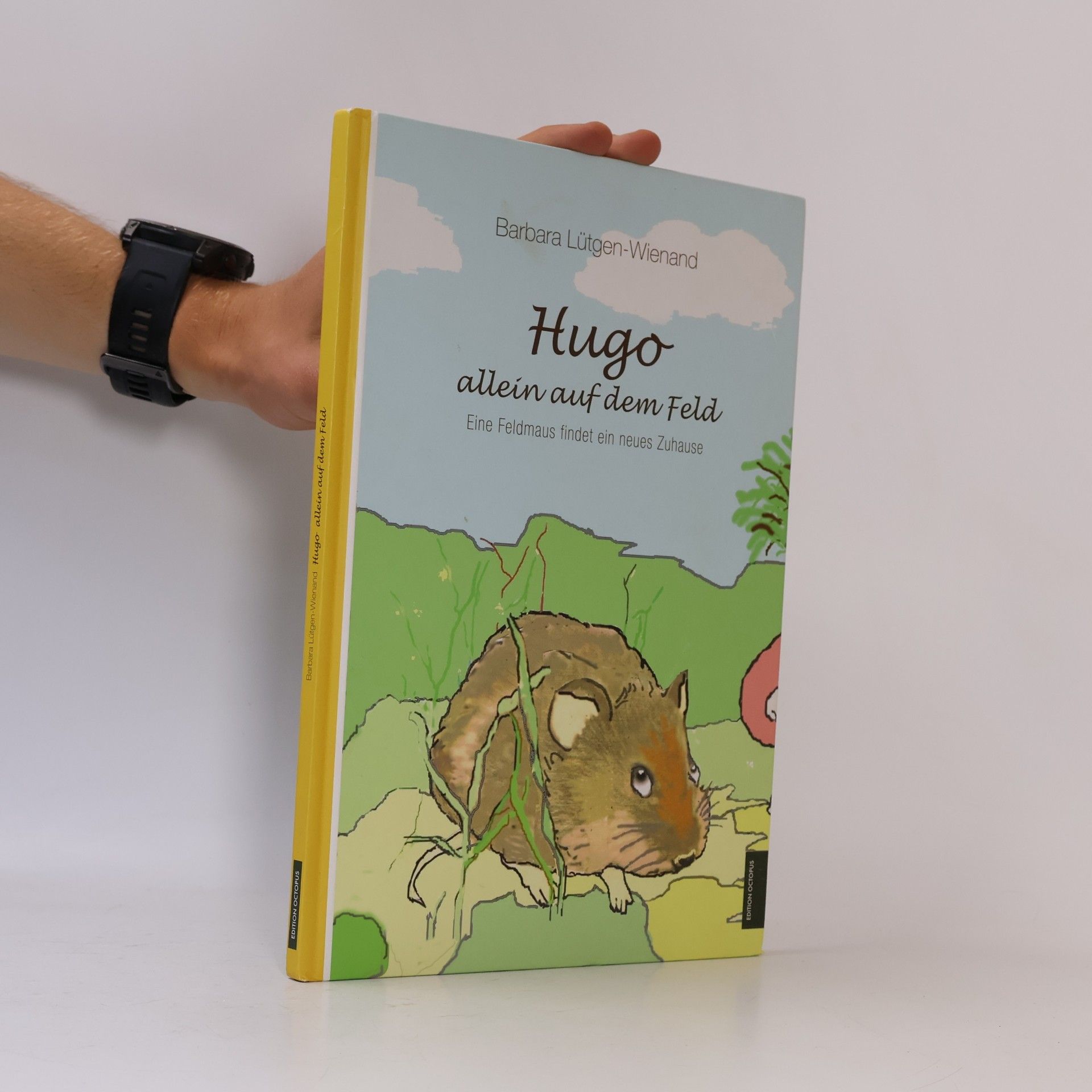 Barbara Lütgen-Wienand Hugo allein auf dem Feld