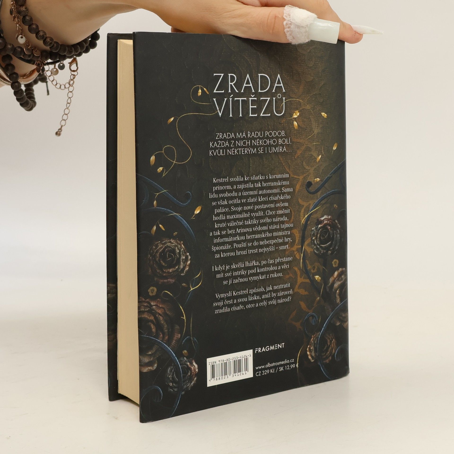 Marie Rutkoski Zrada vítězů