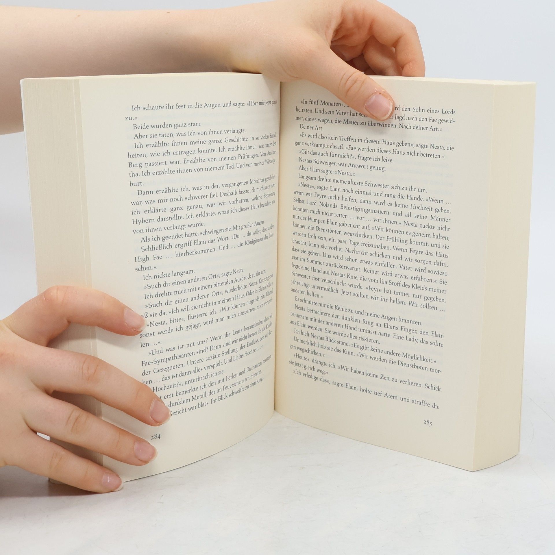 Sarah J. Maas Das Reich der Sieben Höfe. Flammen und Finsternis